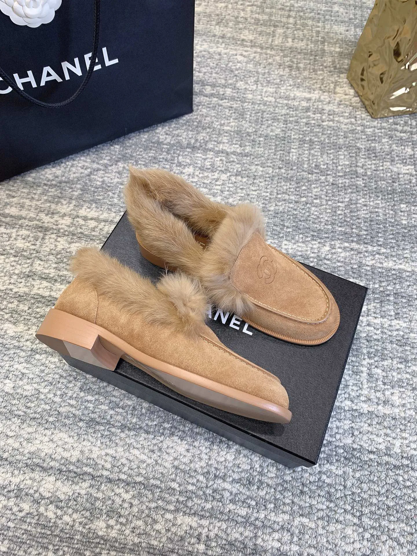 Women's Loafers And Moccasins CHANEL 17370030