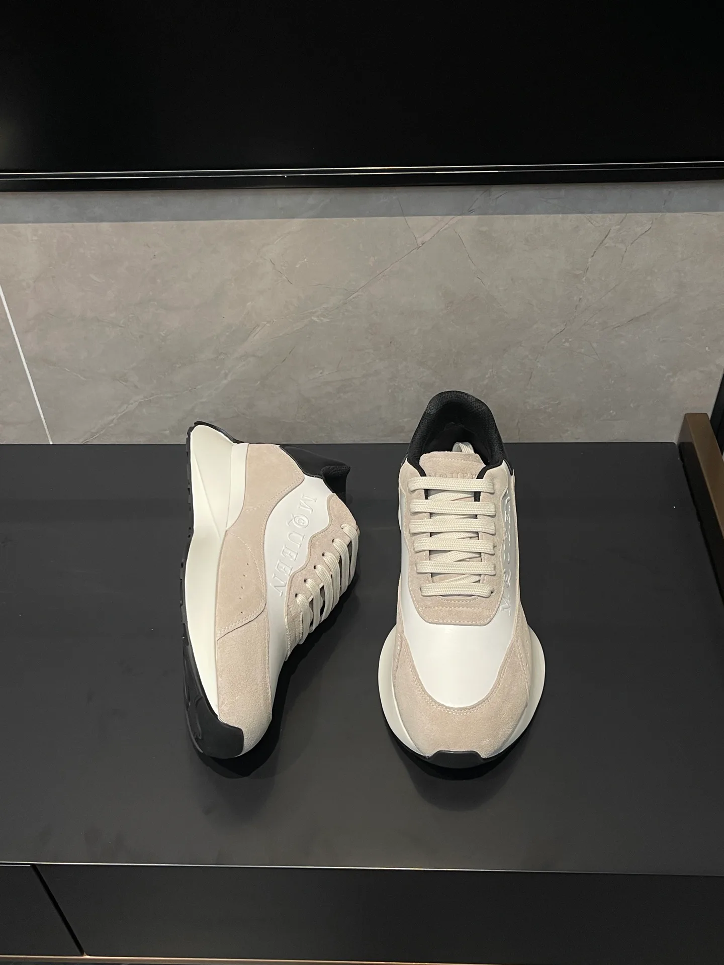 Women's Sneakers ALEXANDER MCQUEEN 18363864