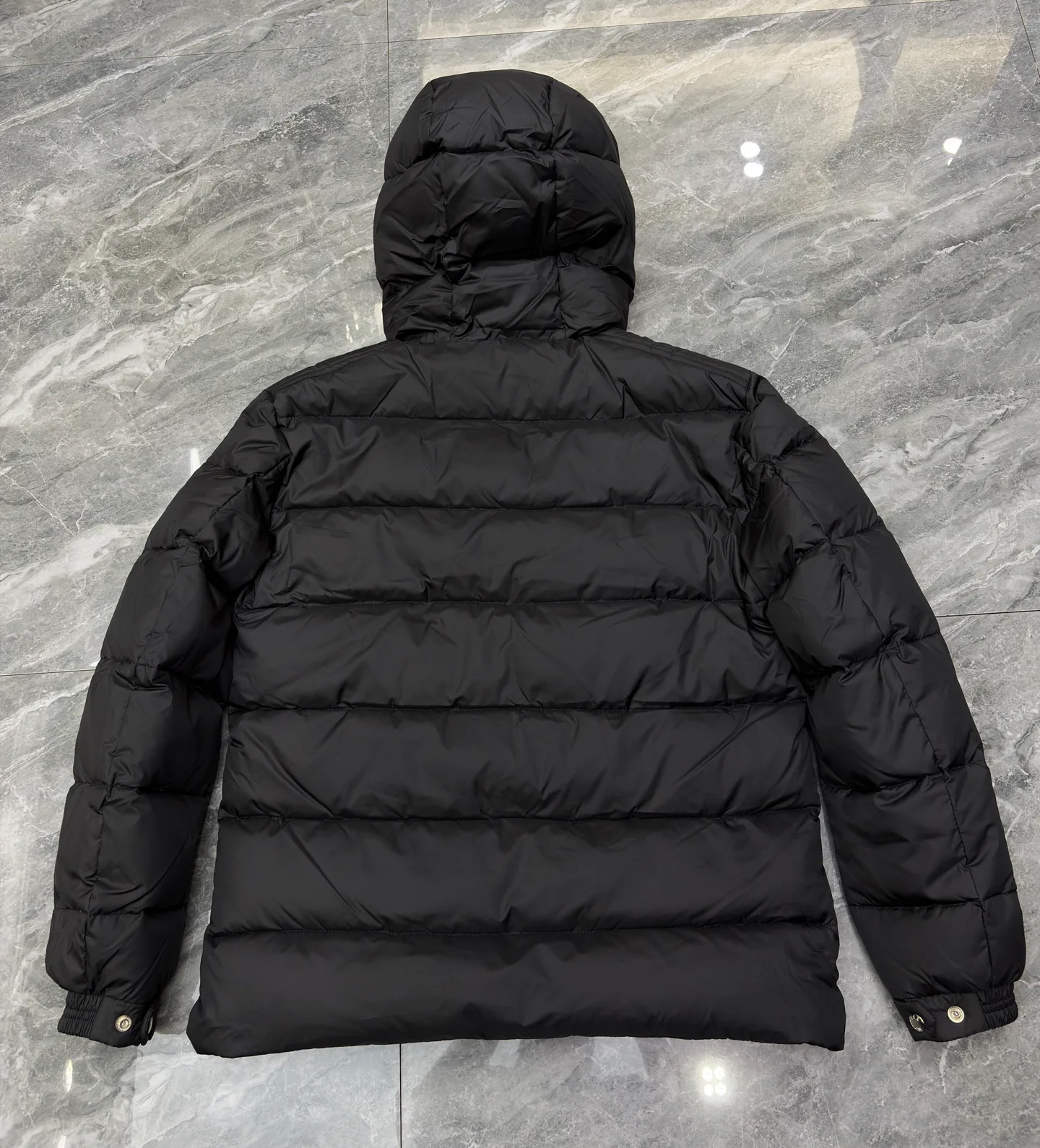 Women's Jackets And Down Jackets MONCLER 17568682