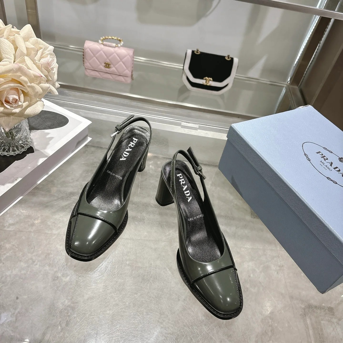 Women's Open-Toe Sandals PRADA 18104779