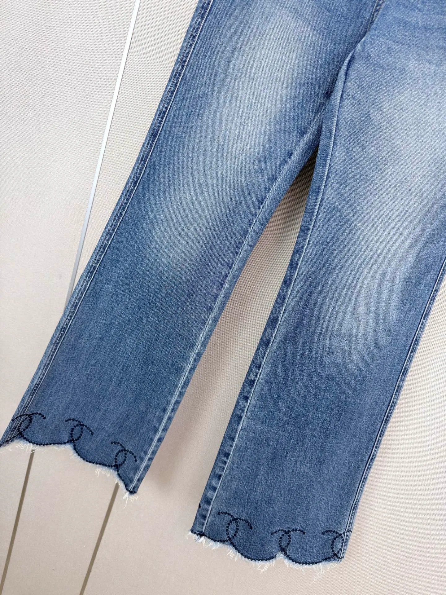 Women's Jeans CHANEL 18094315