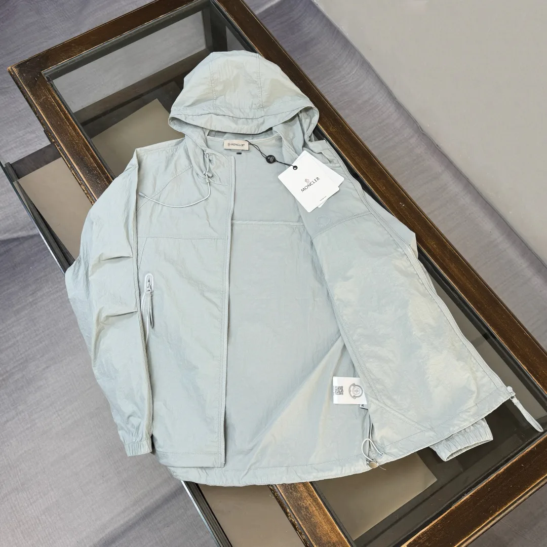 Men's Jackets And Down Jackets MONCLER 17286060