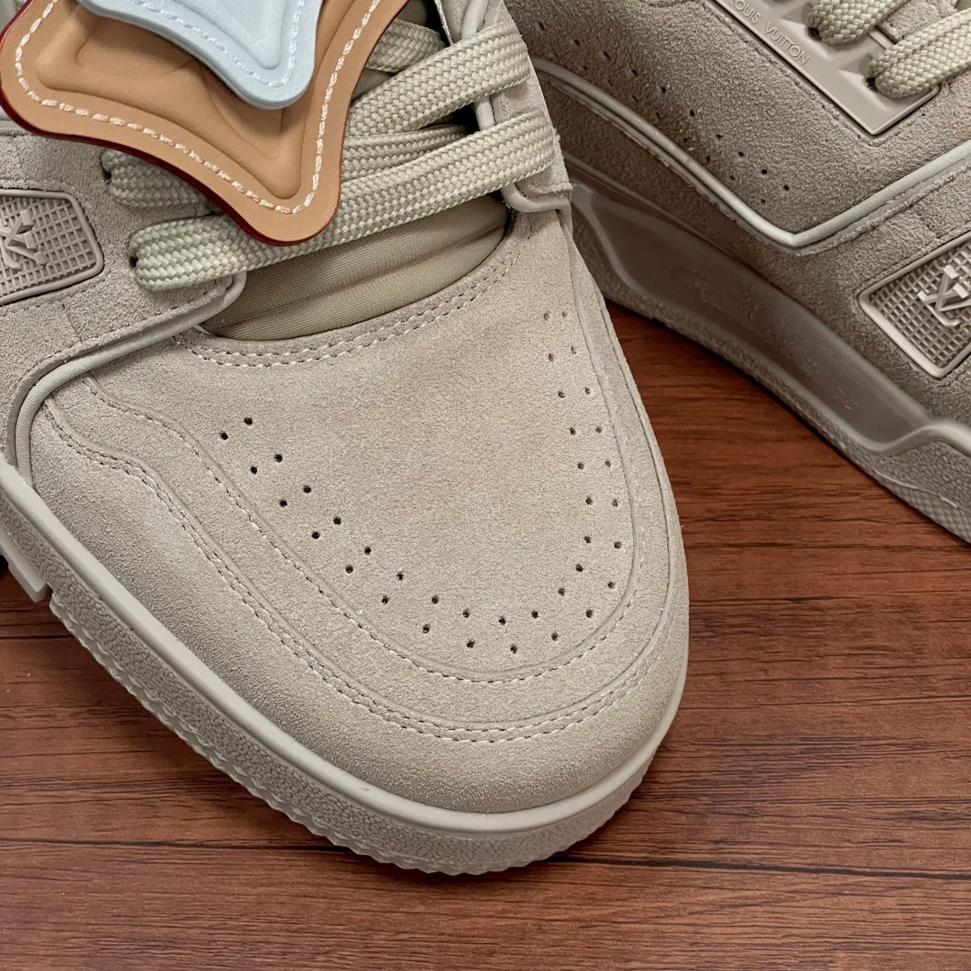 Men's Sneakers LOUIS VUITTON 17461094