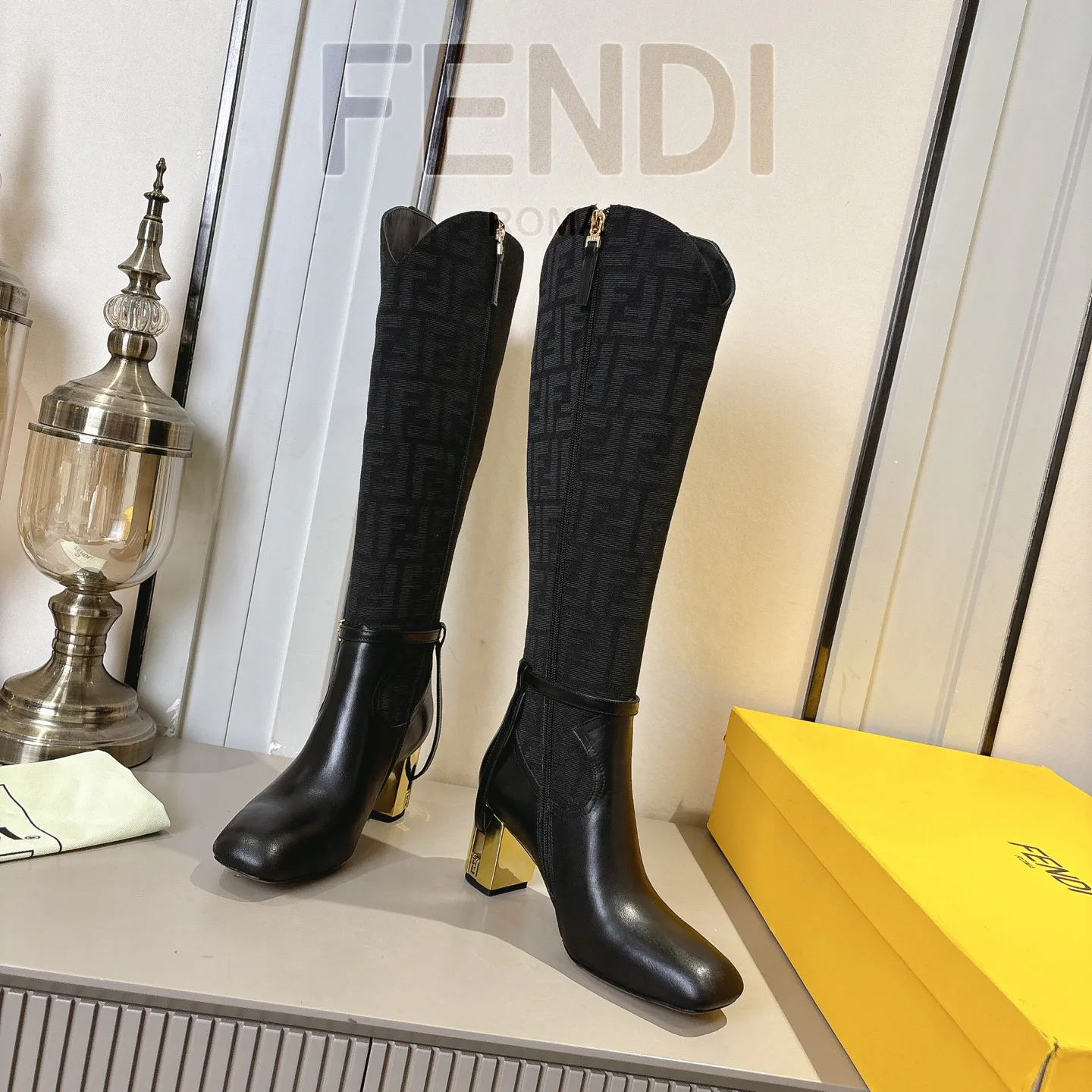 Women's Boots FENDI 18247881