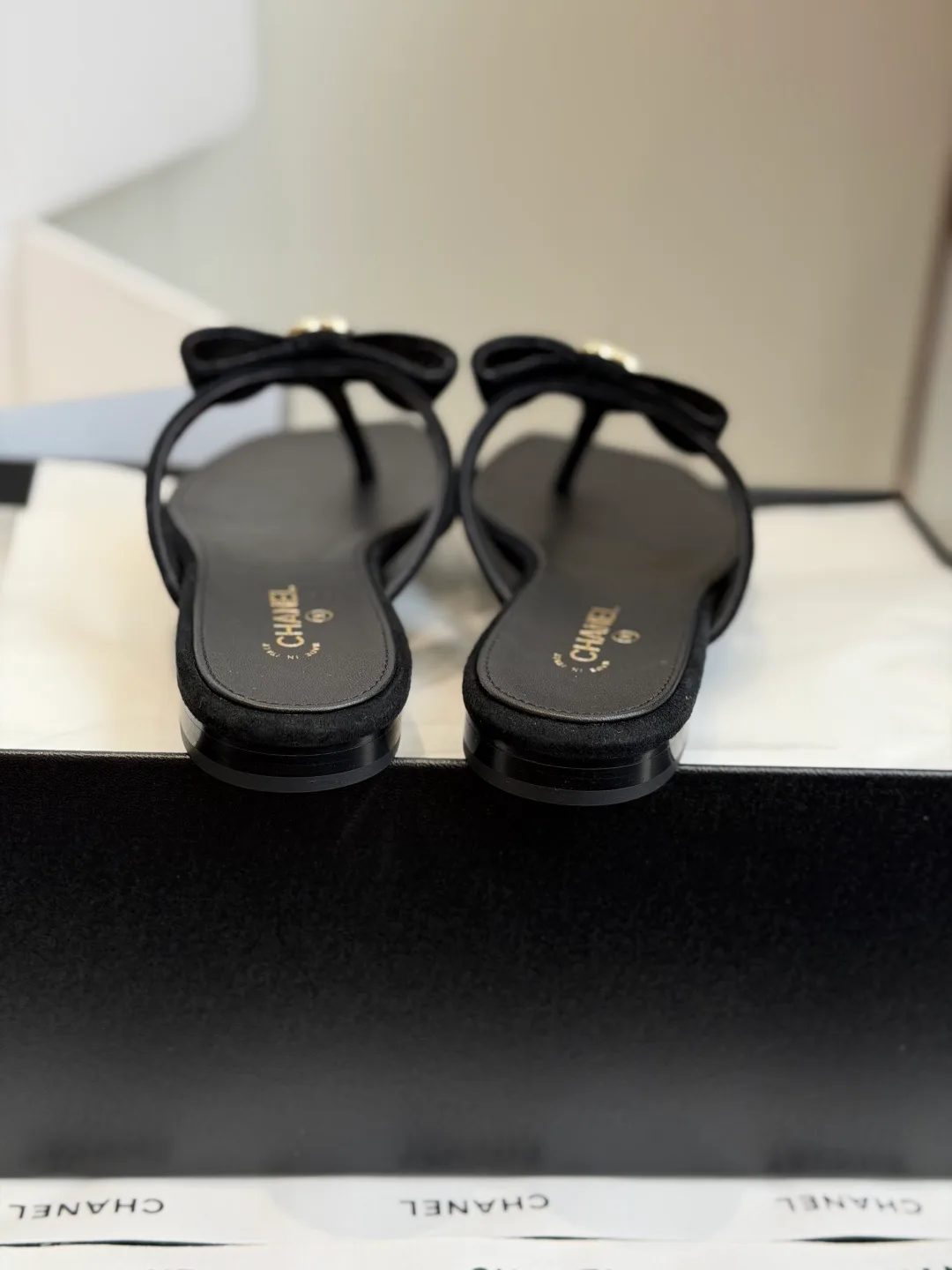 Women's Flip-Flops CHANEL 17740569