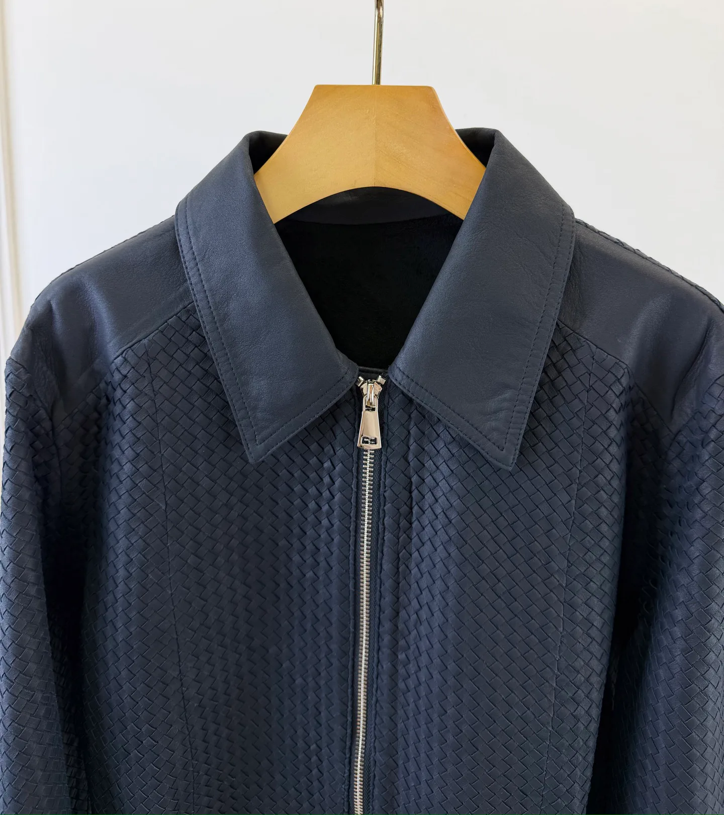Women's Leather Jackets And Sheepskin Coats BOTTEGA VENETA 18428467