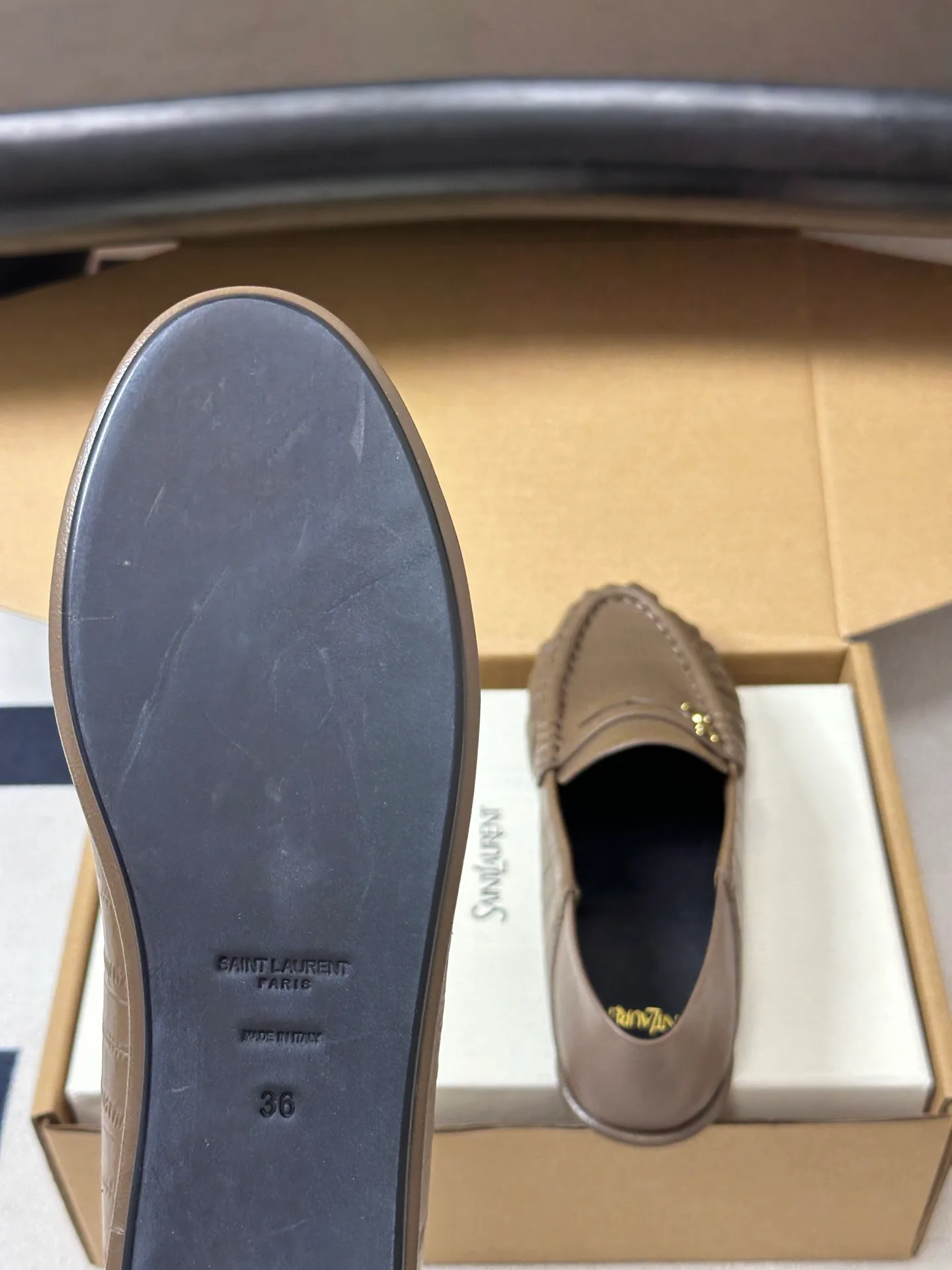 Women's Loafers And Moccasins SAINT LAURENT 18049119