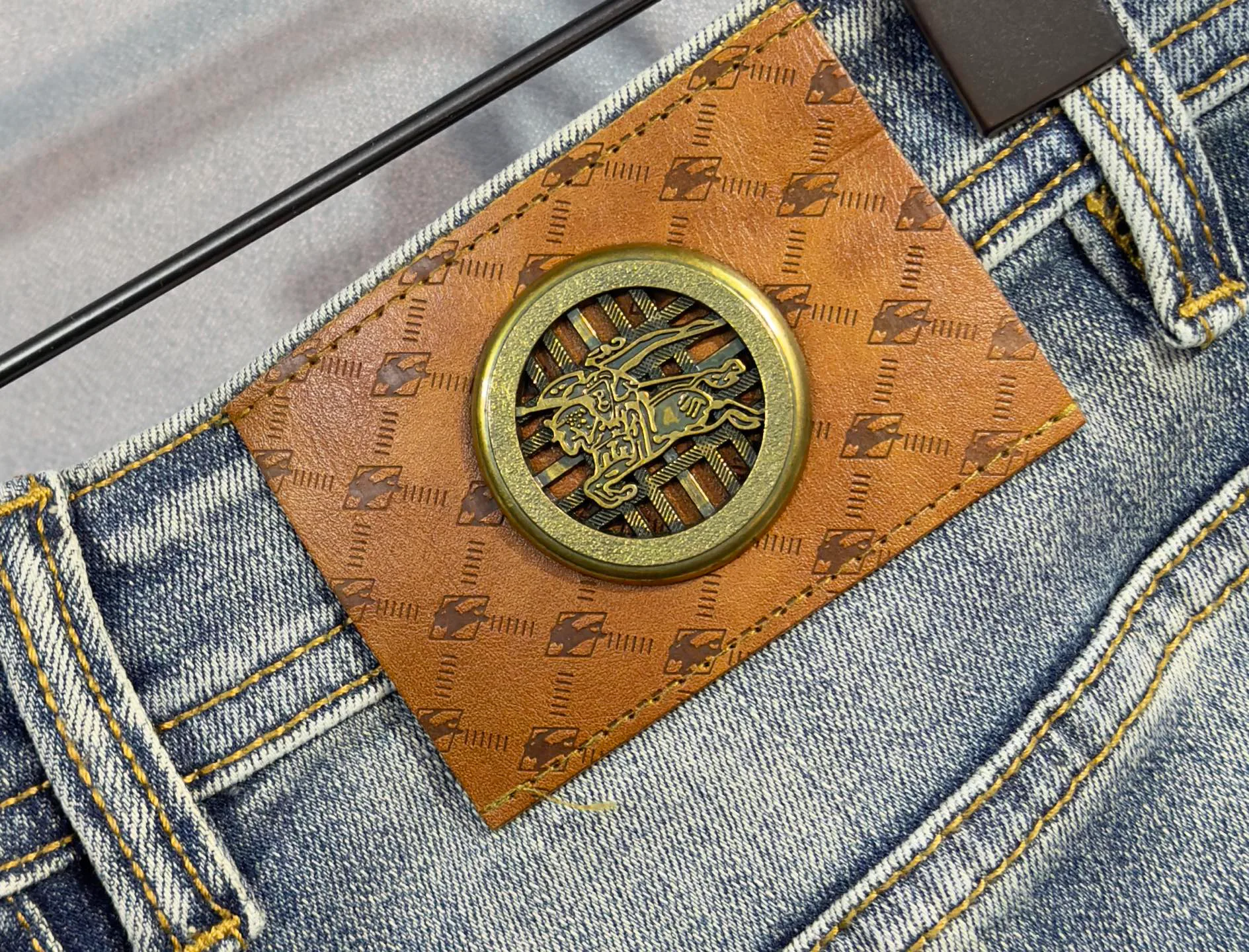 Men's Jeans BURBERRY 18098388