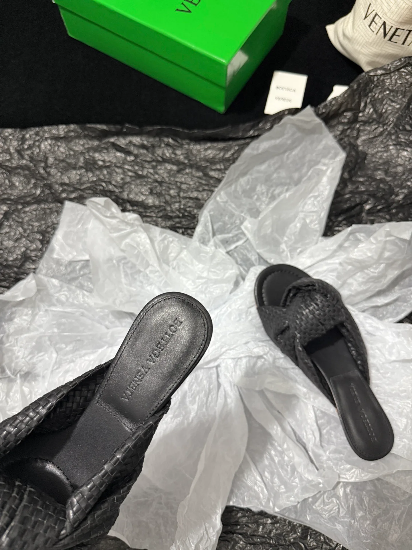 Women's Mules And Clogs BOTTEGA VENETA 18110651