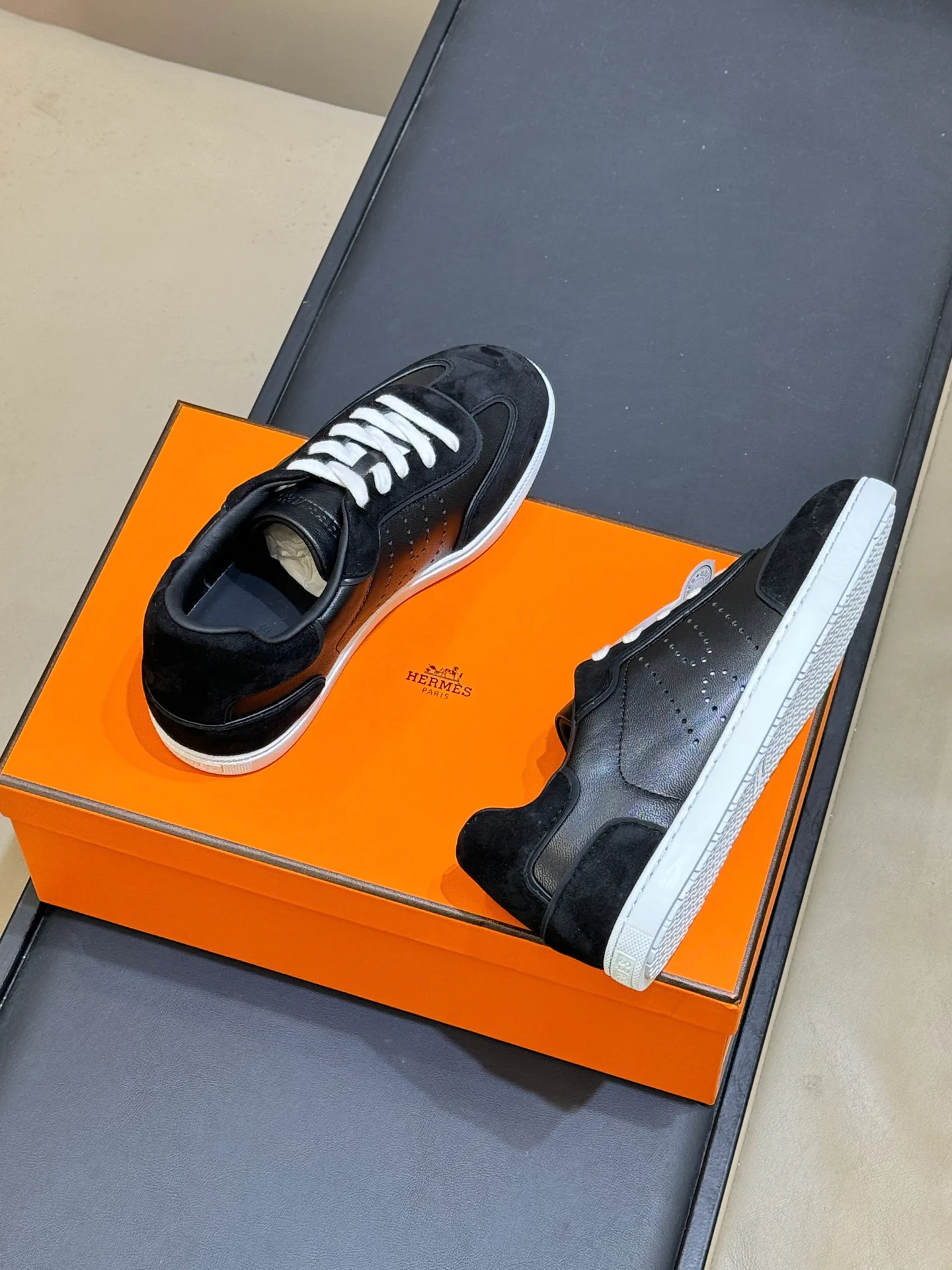 Women's Sneakers HERMES 18072923