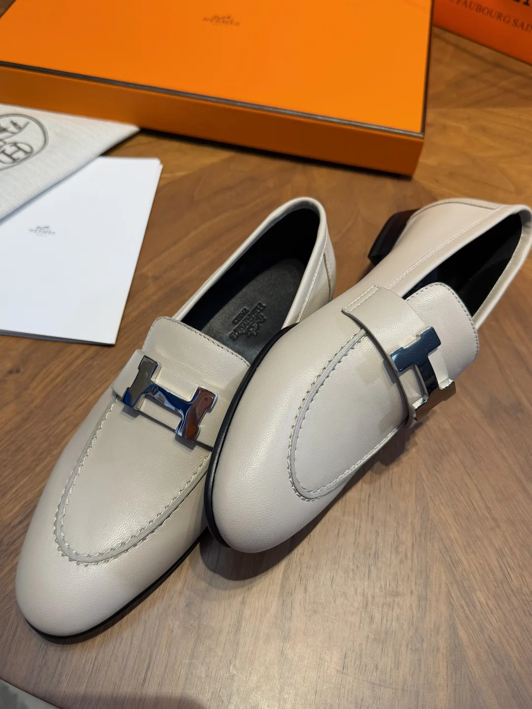 Women's Loafers And Moccasins HERMES 18161982