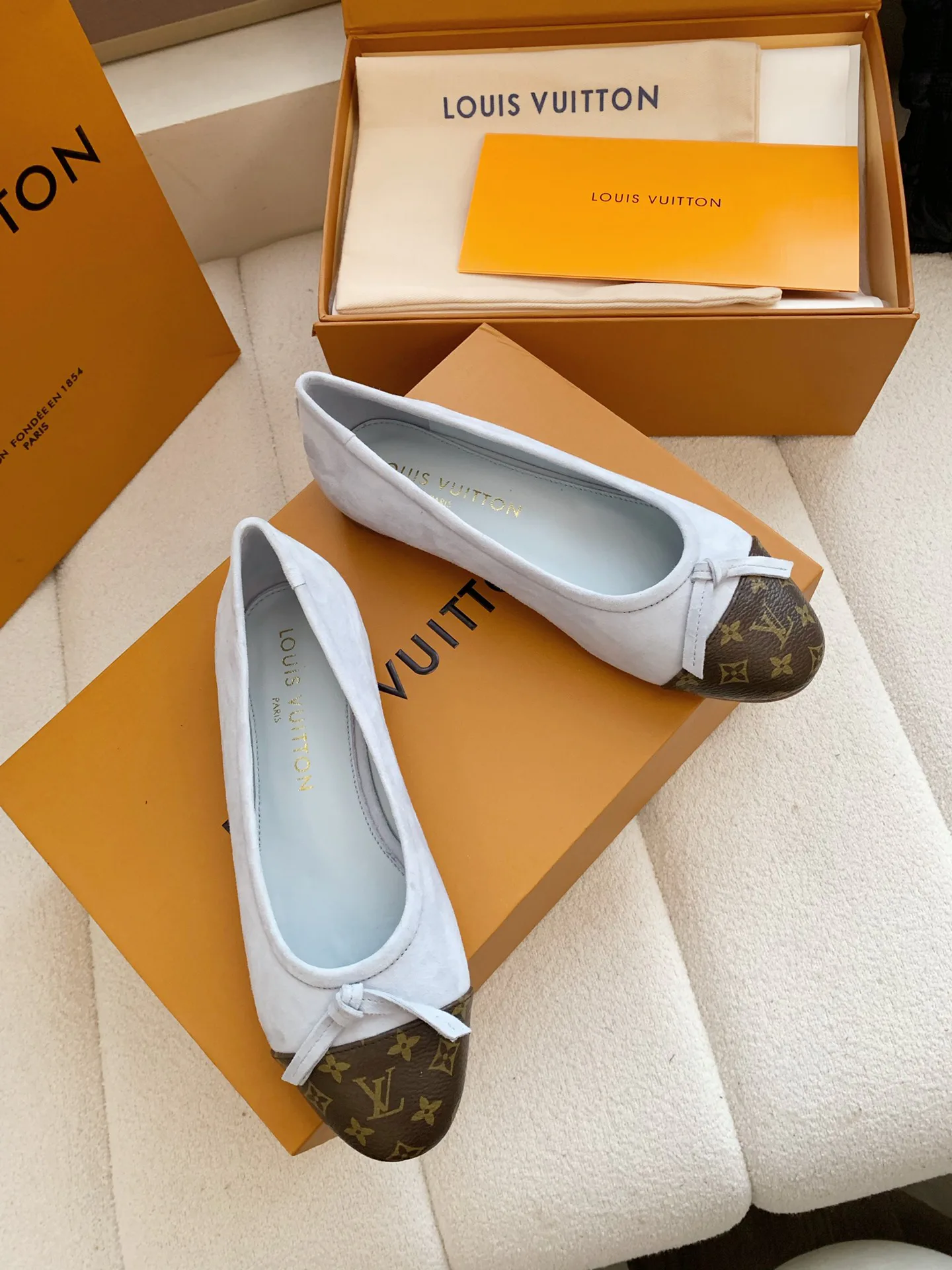 Women's Ballet Flats LOUIS VUITTON 18460944