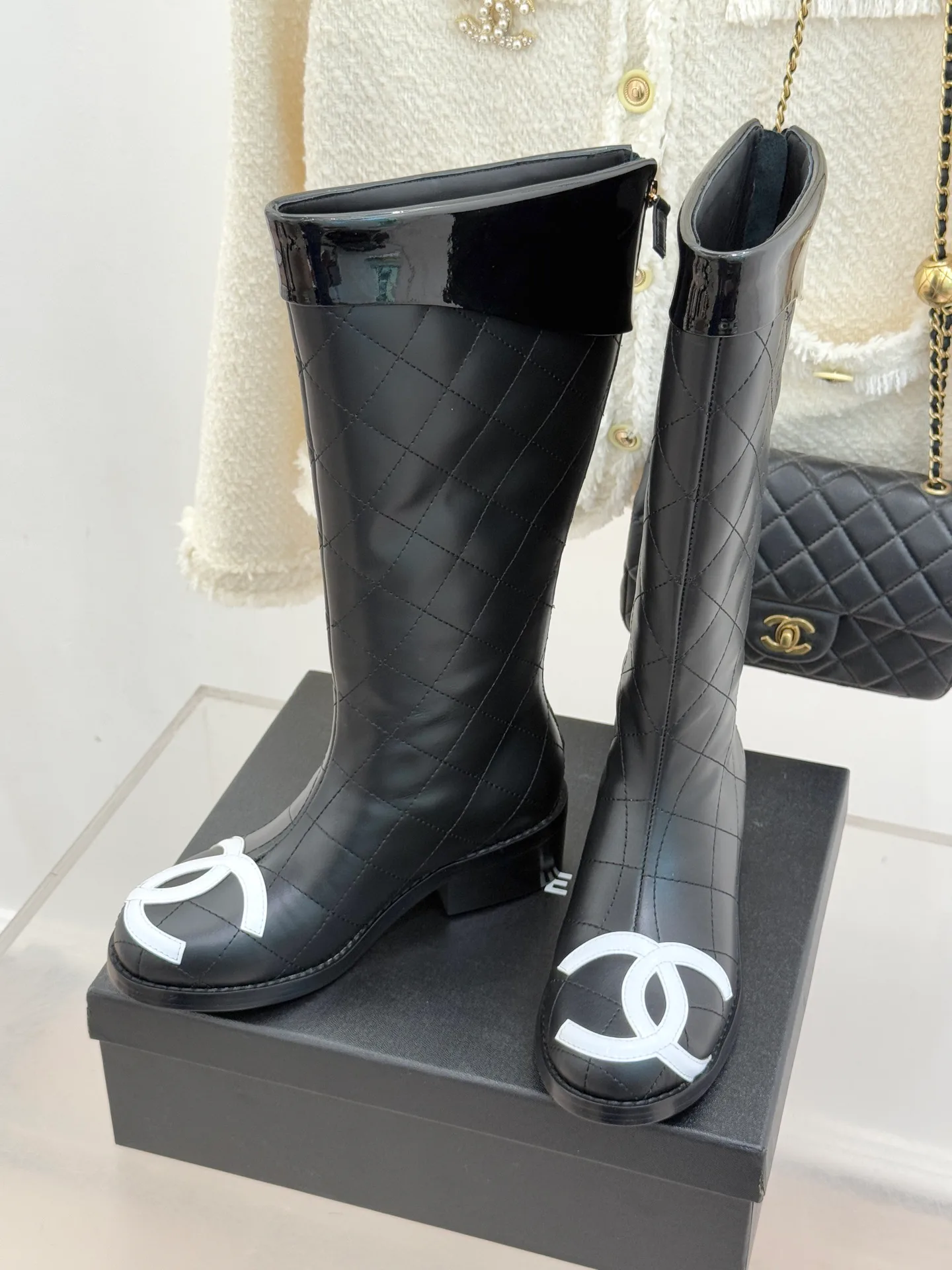 Women's Boots CHANEL 18154364