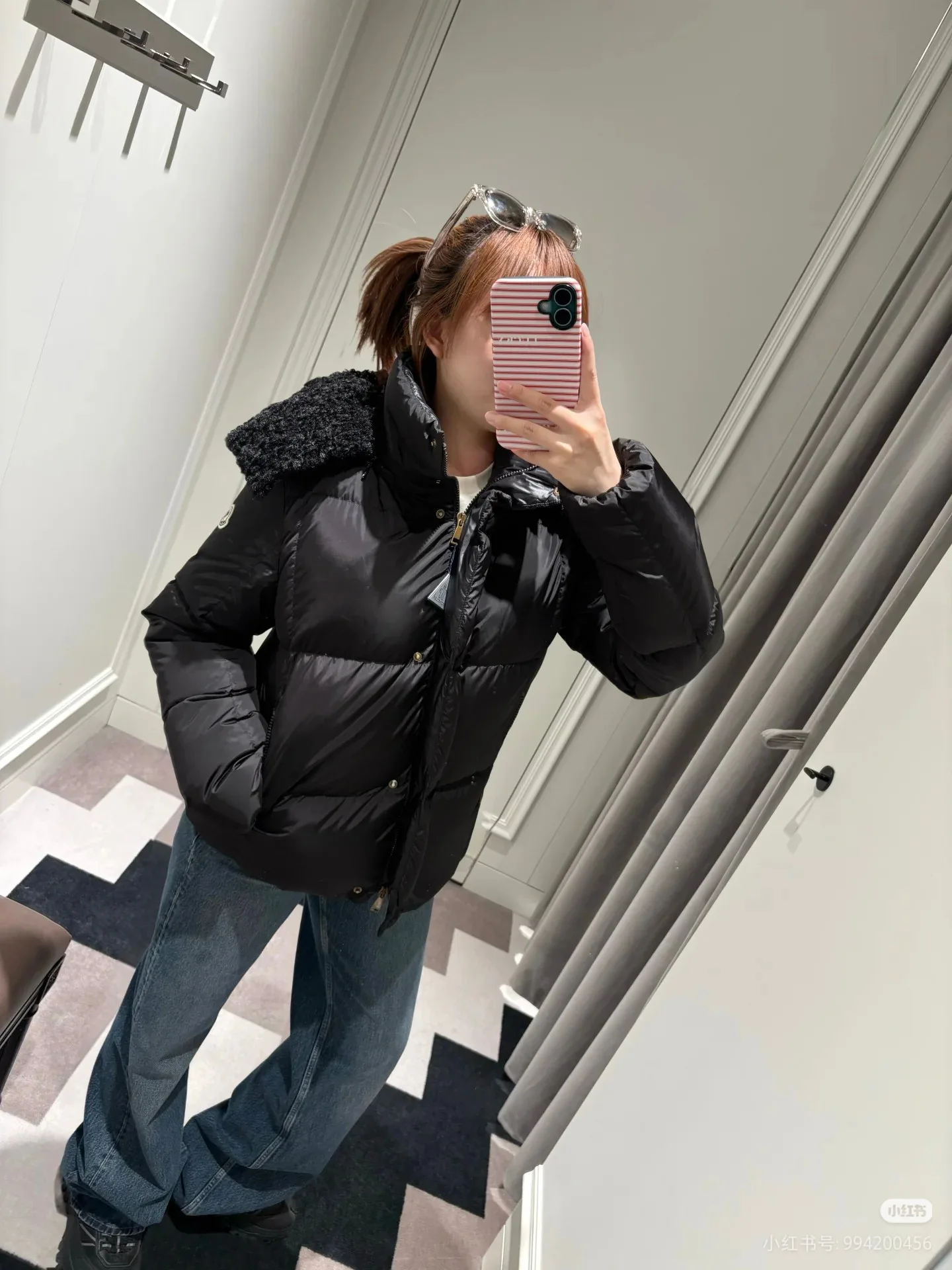 Women's Jackets And Down Jackets MONCLER 18044309