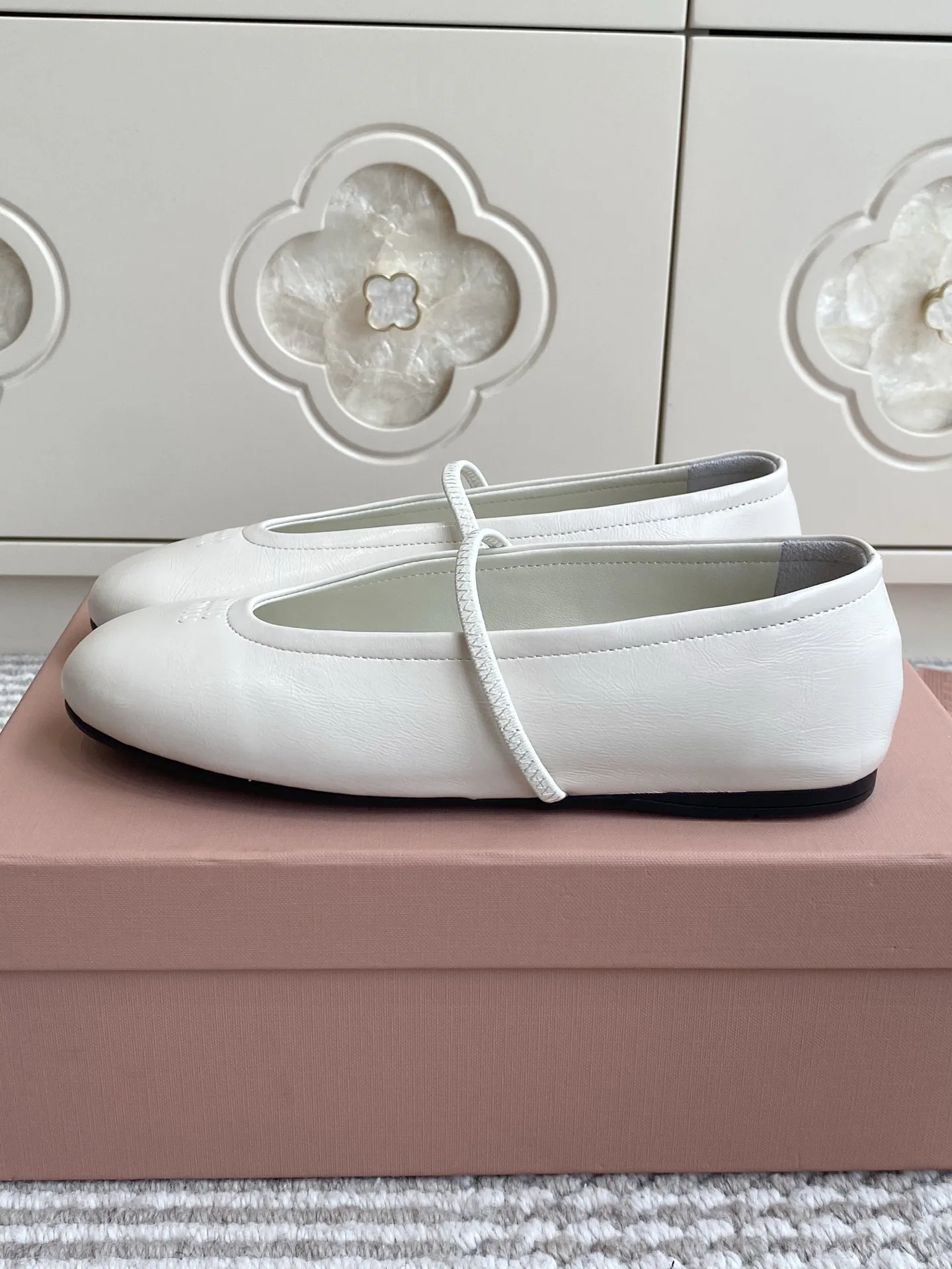 Women's Ballet Flats MIU MIU 17522711