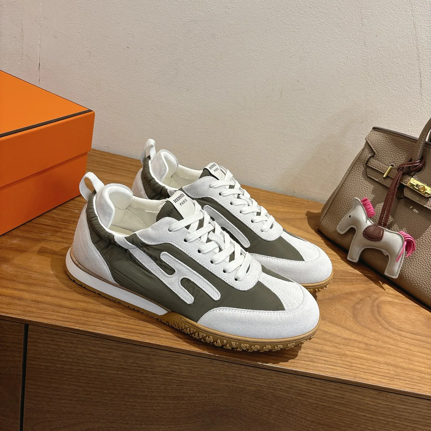 Women's Sneakers HERMES 17886088