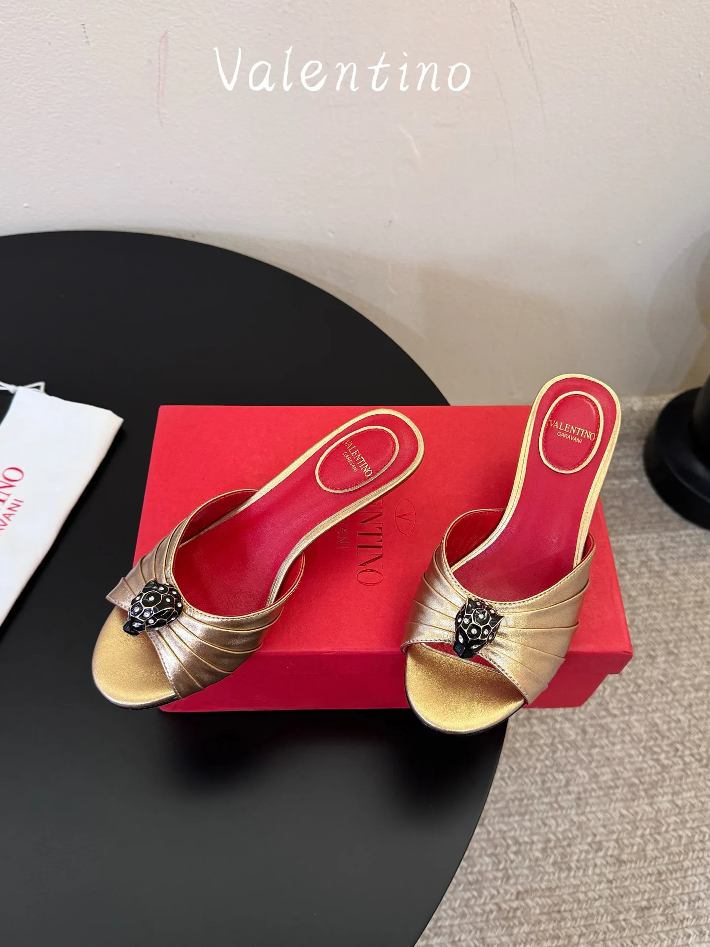 Women's Open-Toe Sandals VALENTINO 17933509