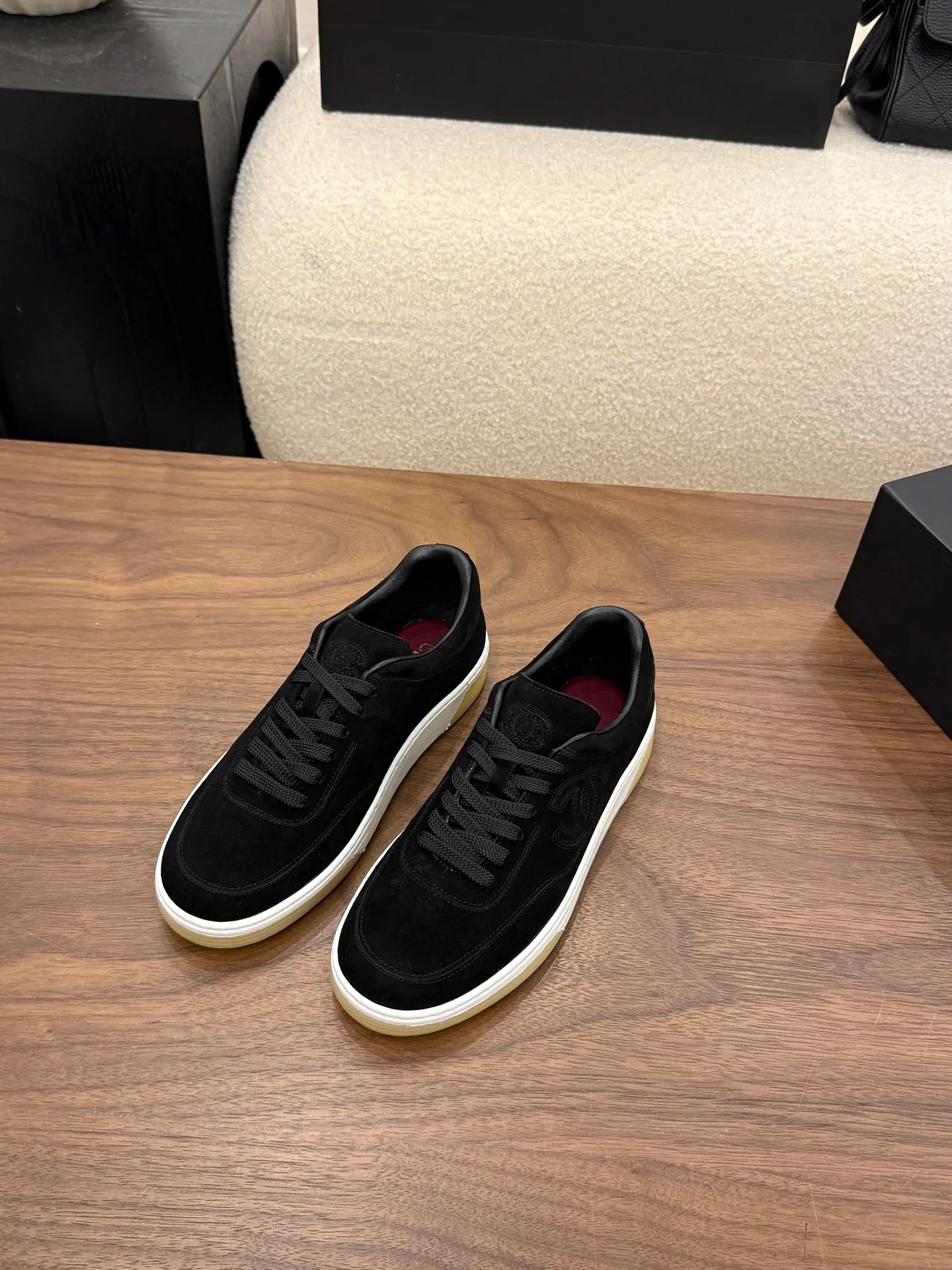 Women's Sneakers CHANEL 17923223