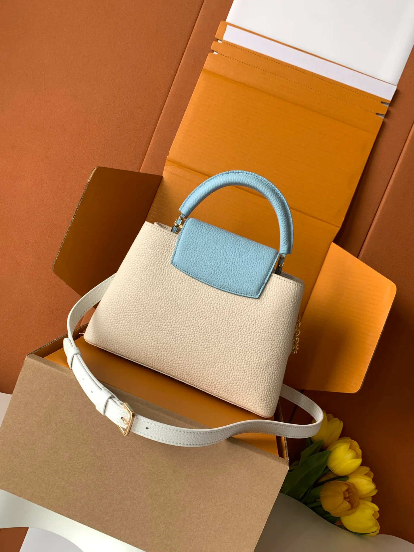 Women's Classic Handbags LOUIS VUITTON 18520982