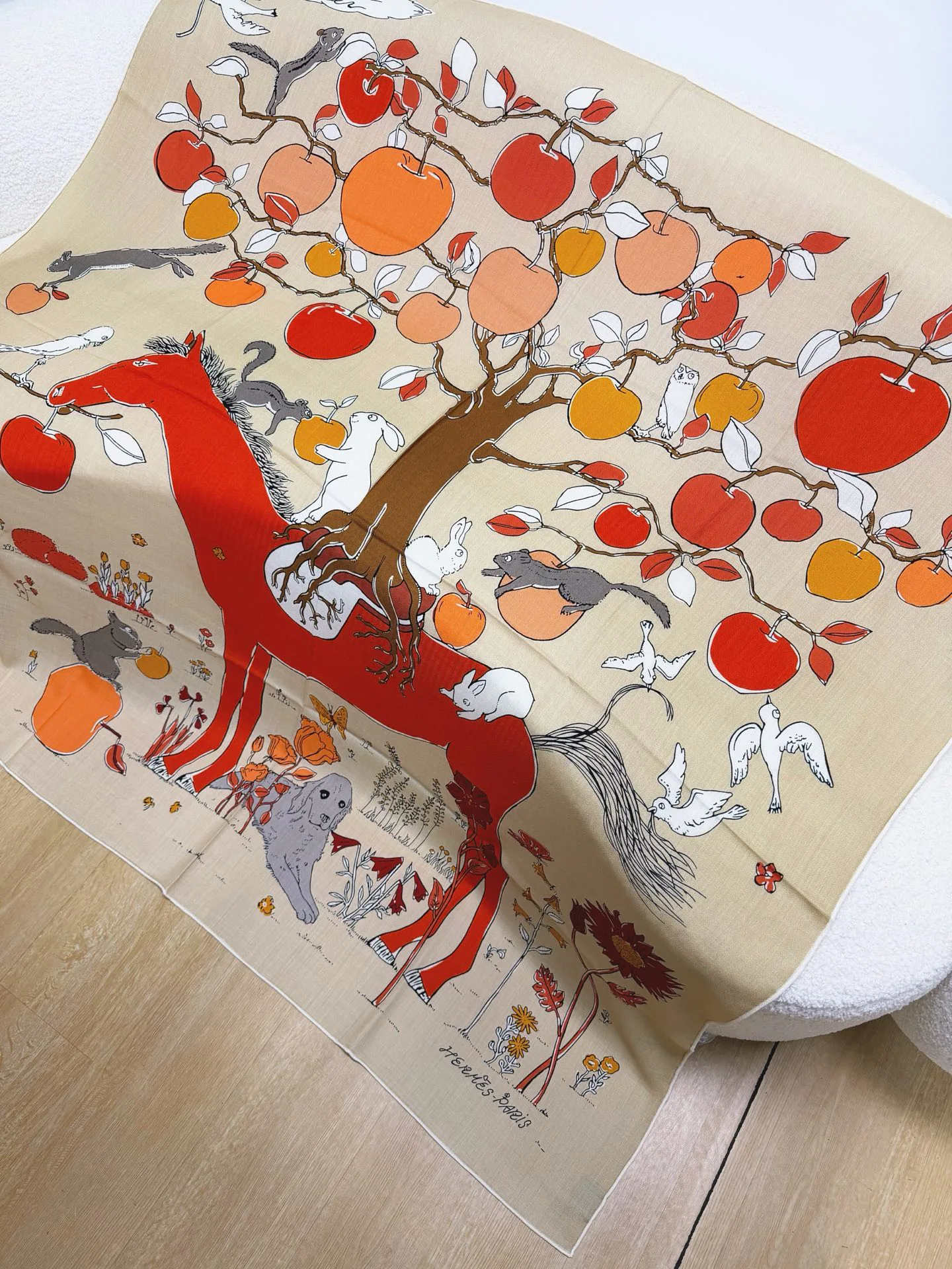 Silk Scarves HERMES 18222450