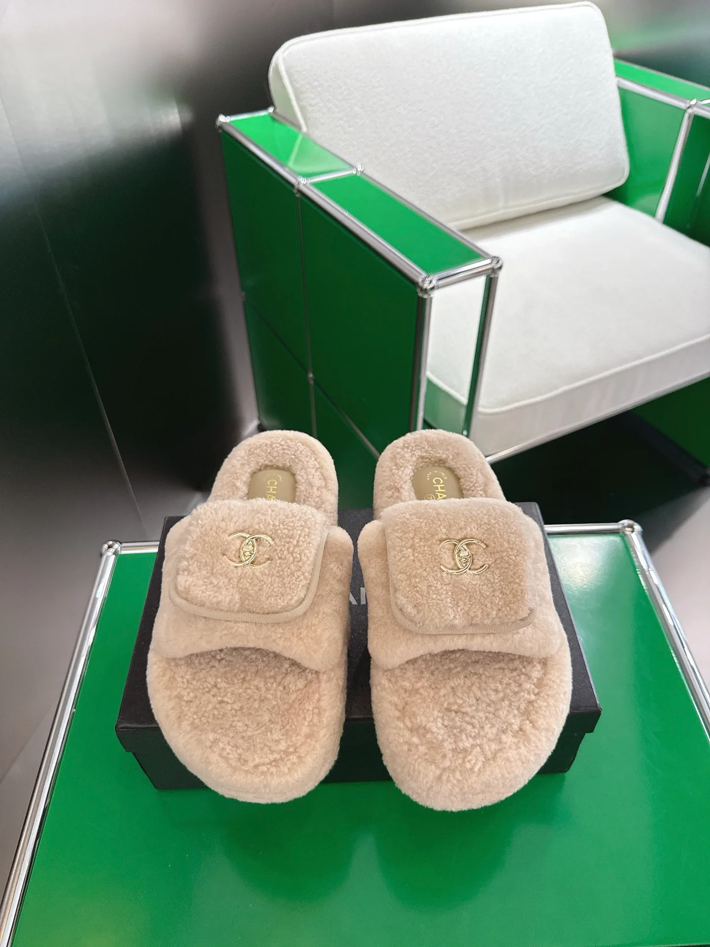 Women's Slippers CHANEL 18324622