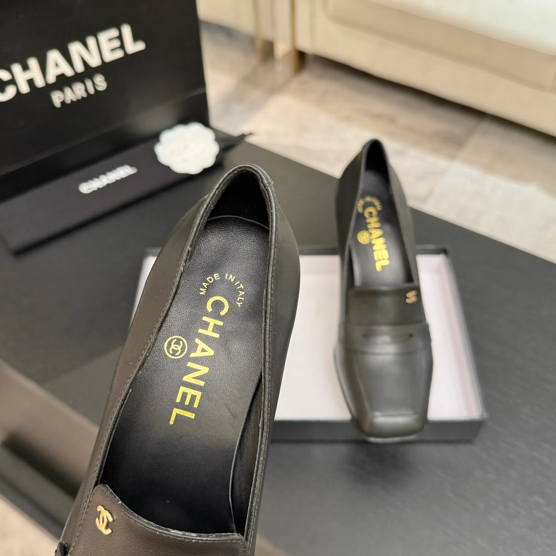 Women's Loafers And Moccasins CHANEL 18063089