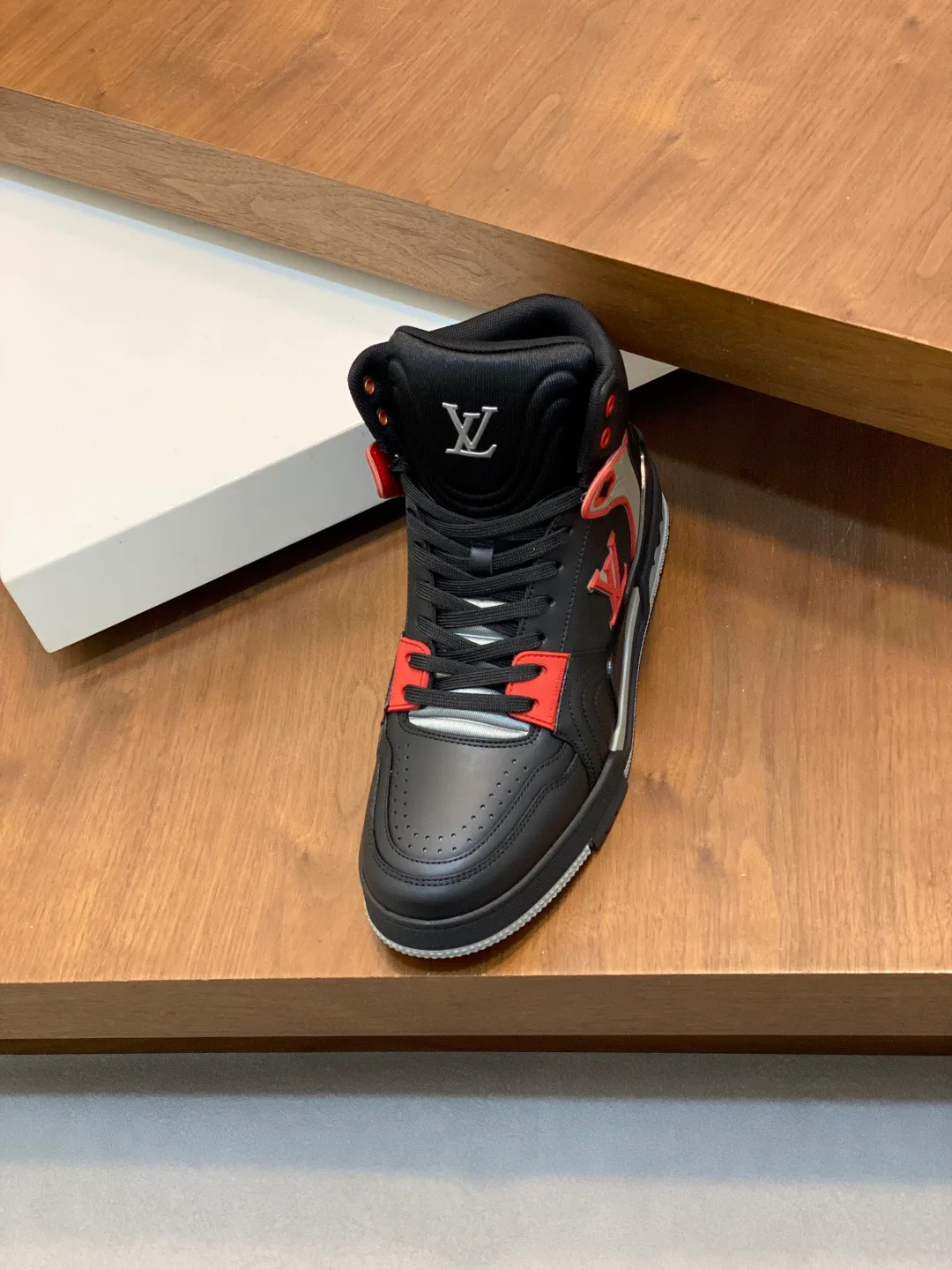 Men's Sneakers LOUIS VUITTON 17862444