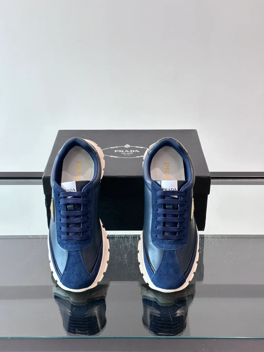 Men's Sneakers PRADA 18500609