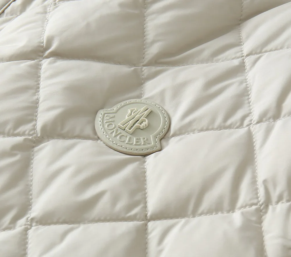 Women's Vests MONCLER 18188870