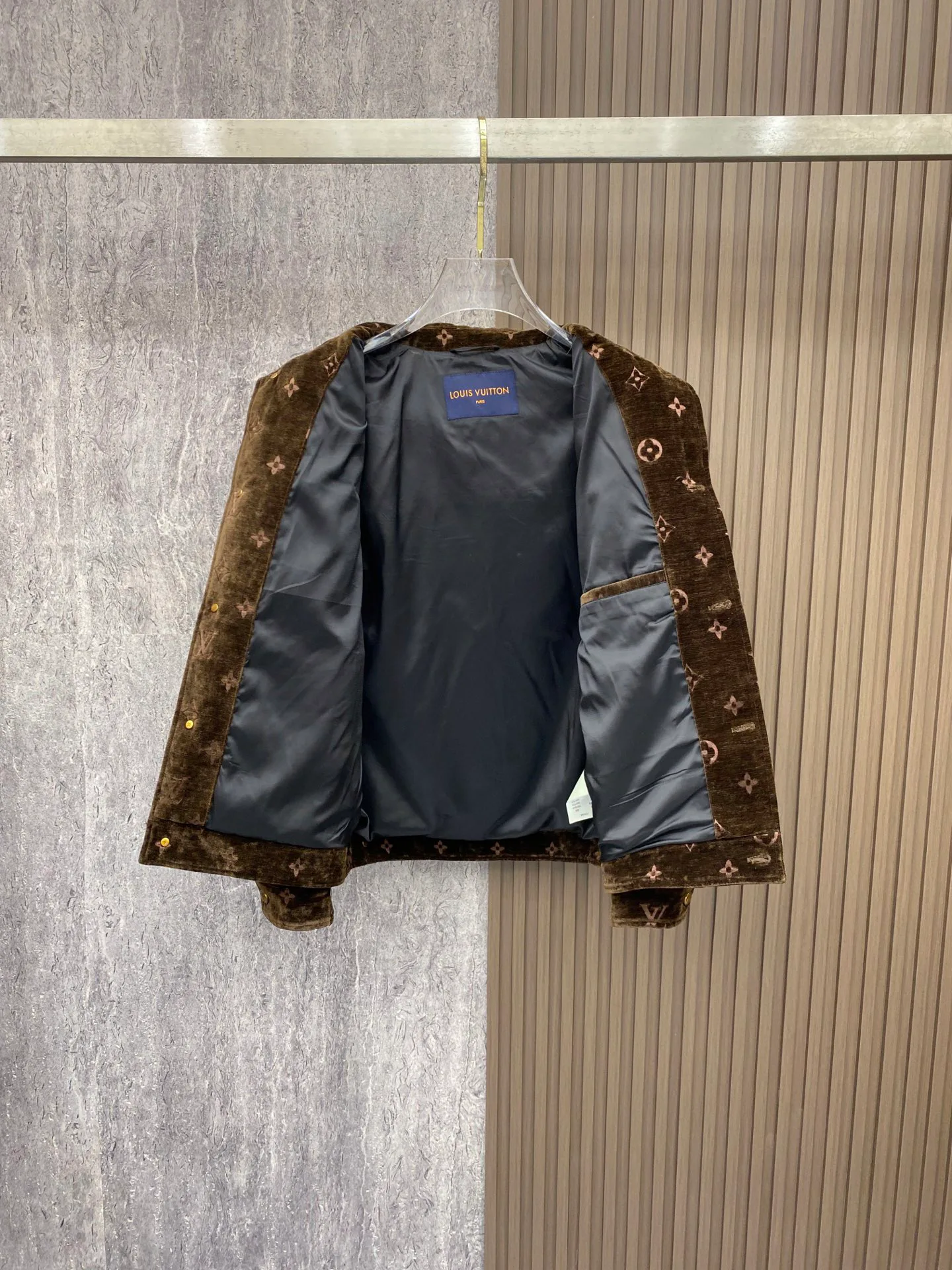 Men's Jackets And Down Jackets LOUIS VUITTON 18355676