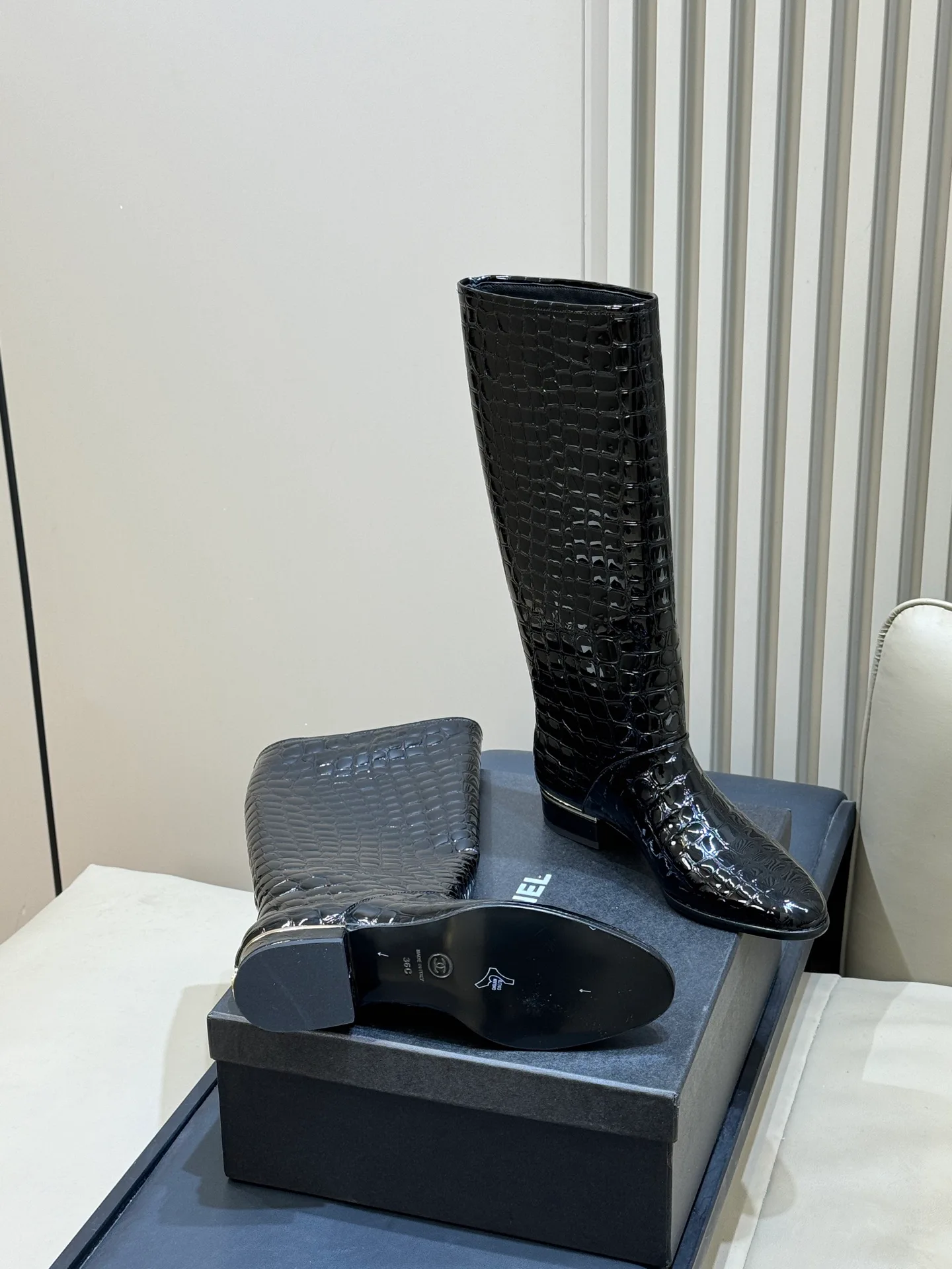 Women's Boots CHANEL 18073030