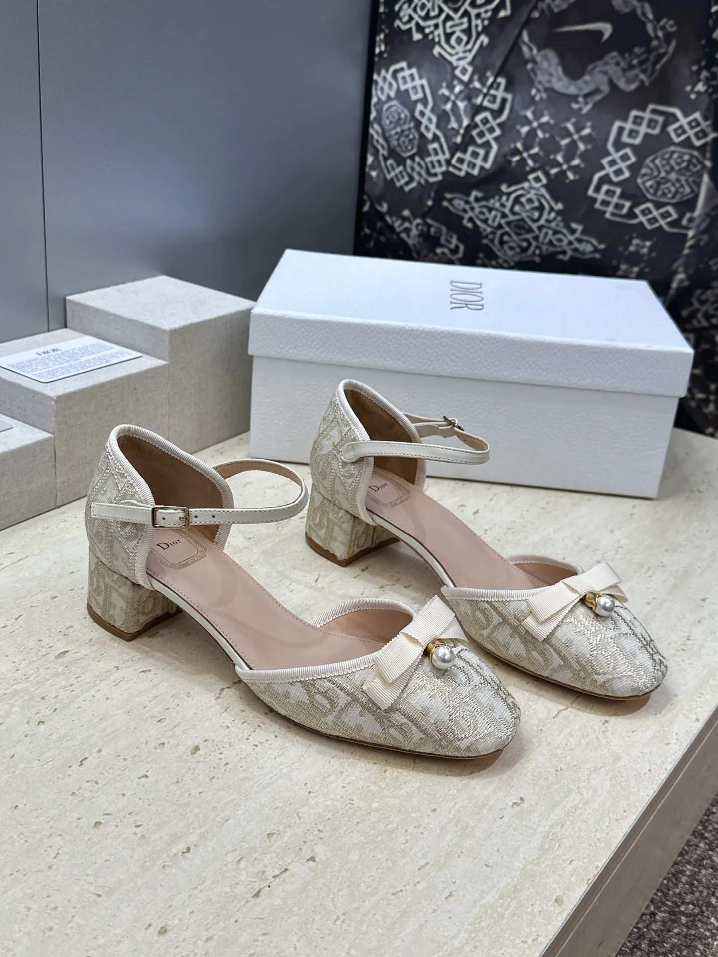 Women's Heels CHRISTIAN DIOR 17612356