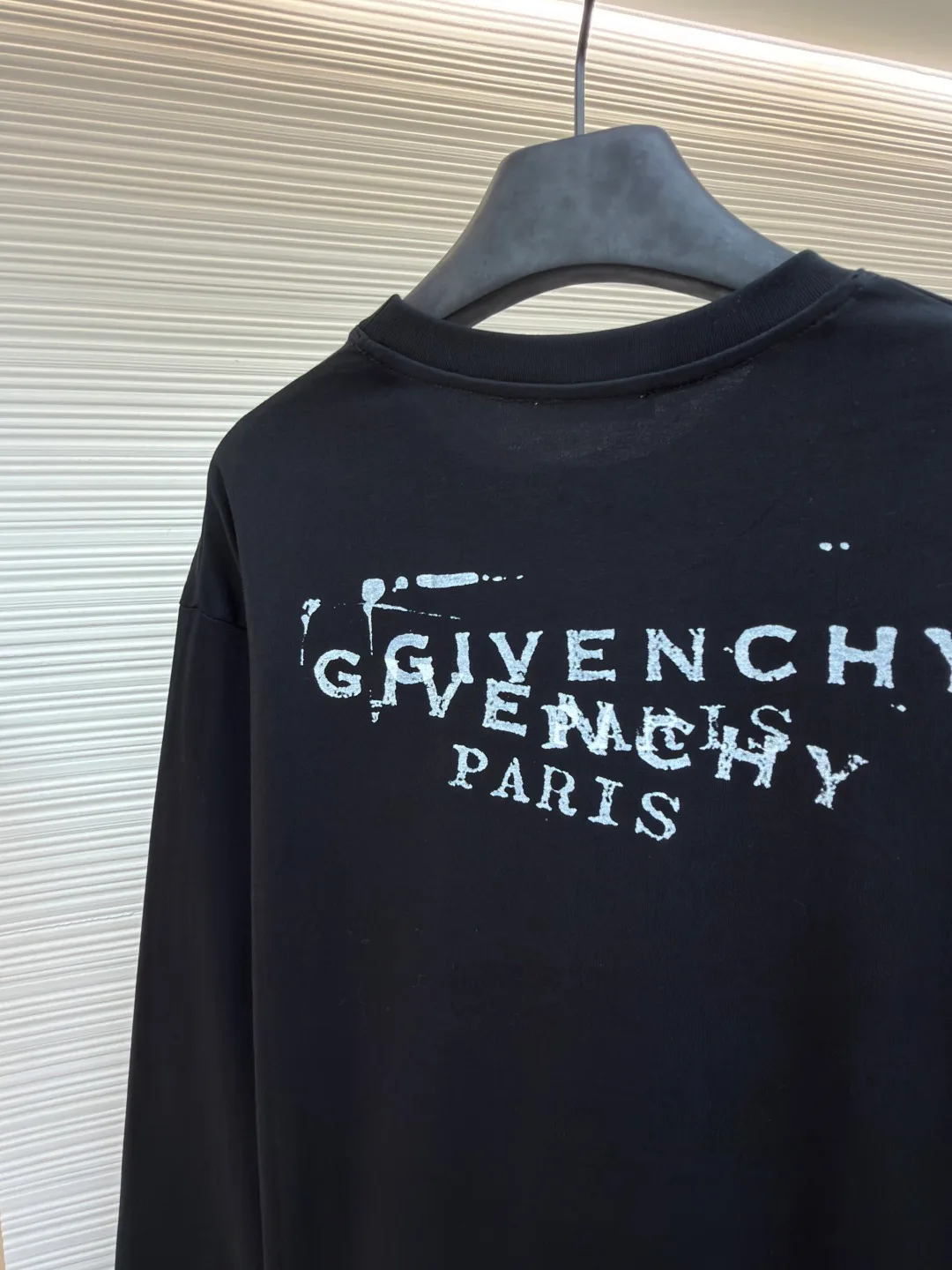 Men's T-Shirts GIVENCHY 17480579