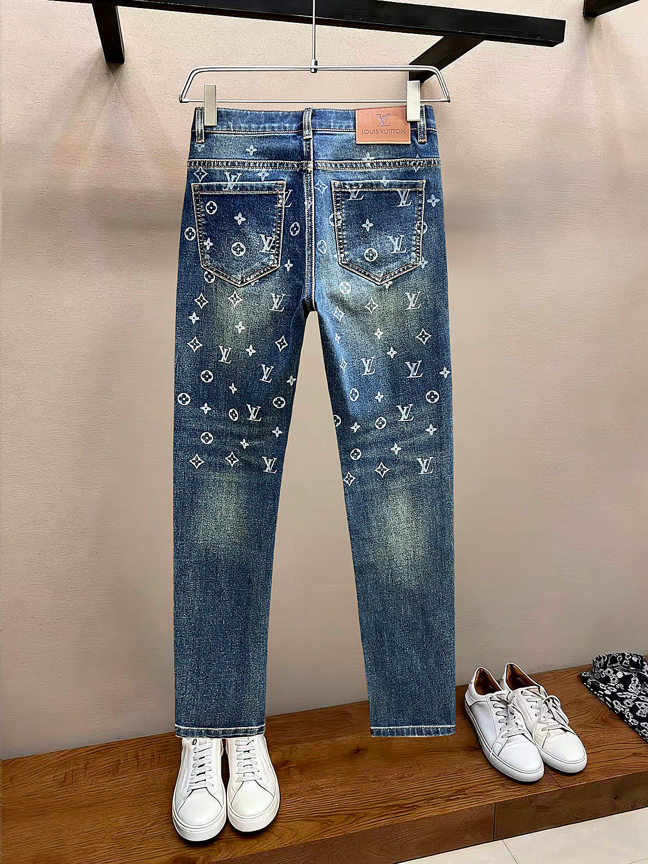 Men's Jeans LOUIS VUITTON 18097847
