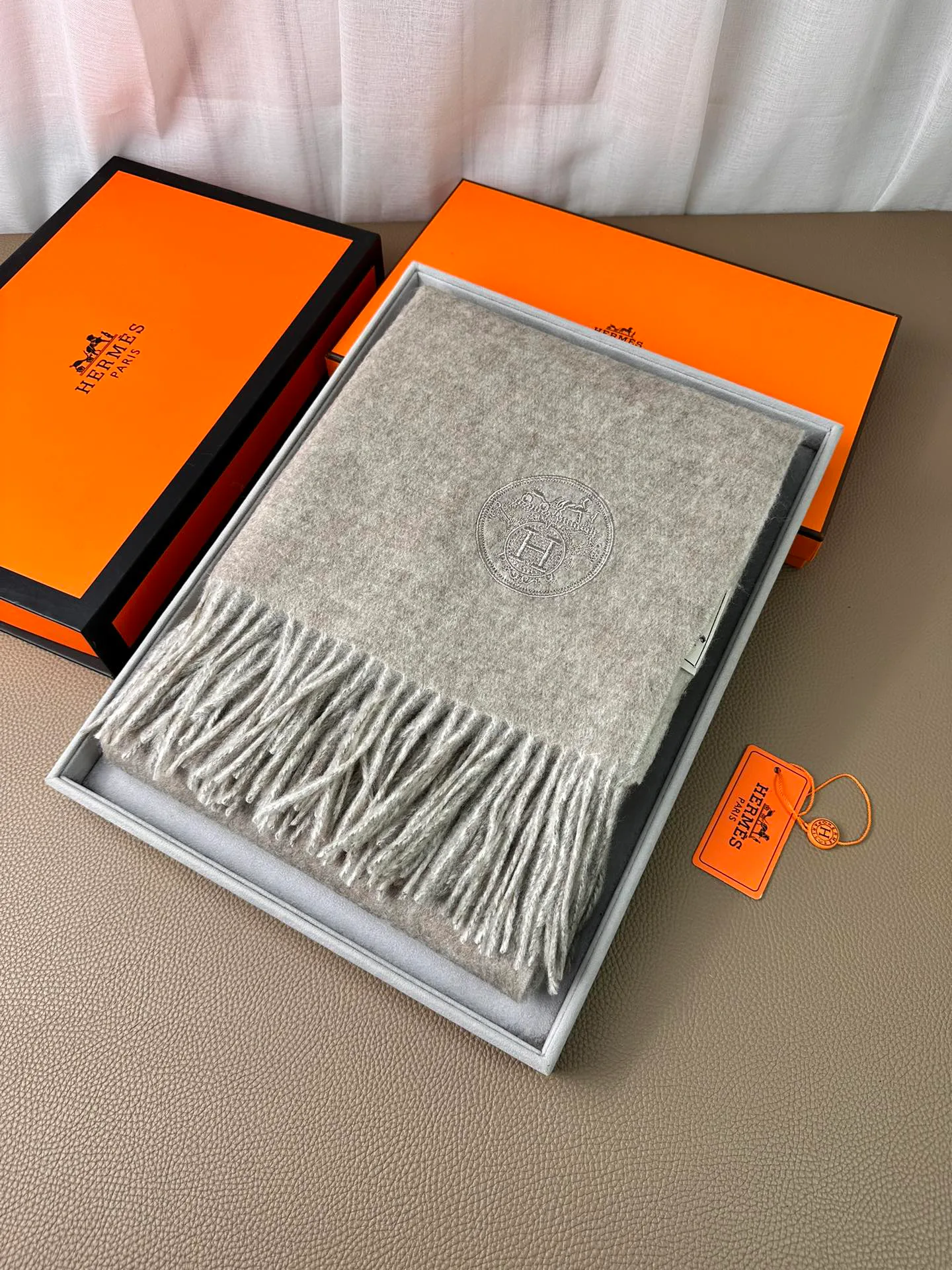 Scarves HERMES 18105098