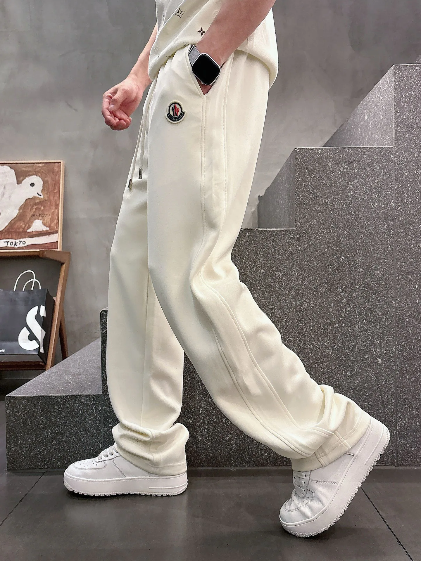 Брюки Мужские Moncler 18596869