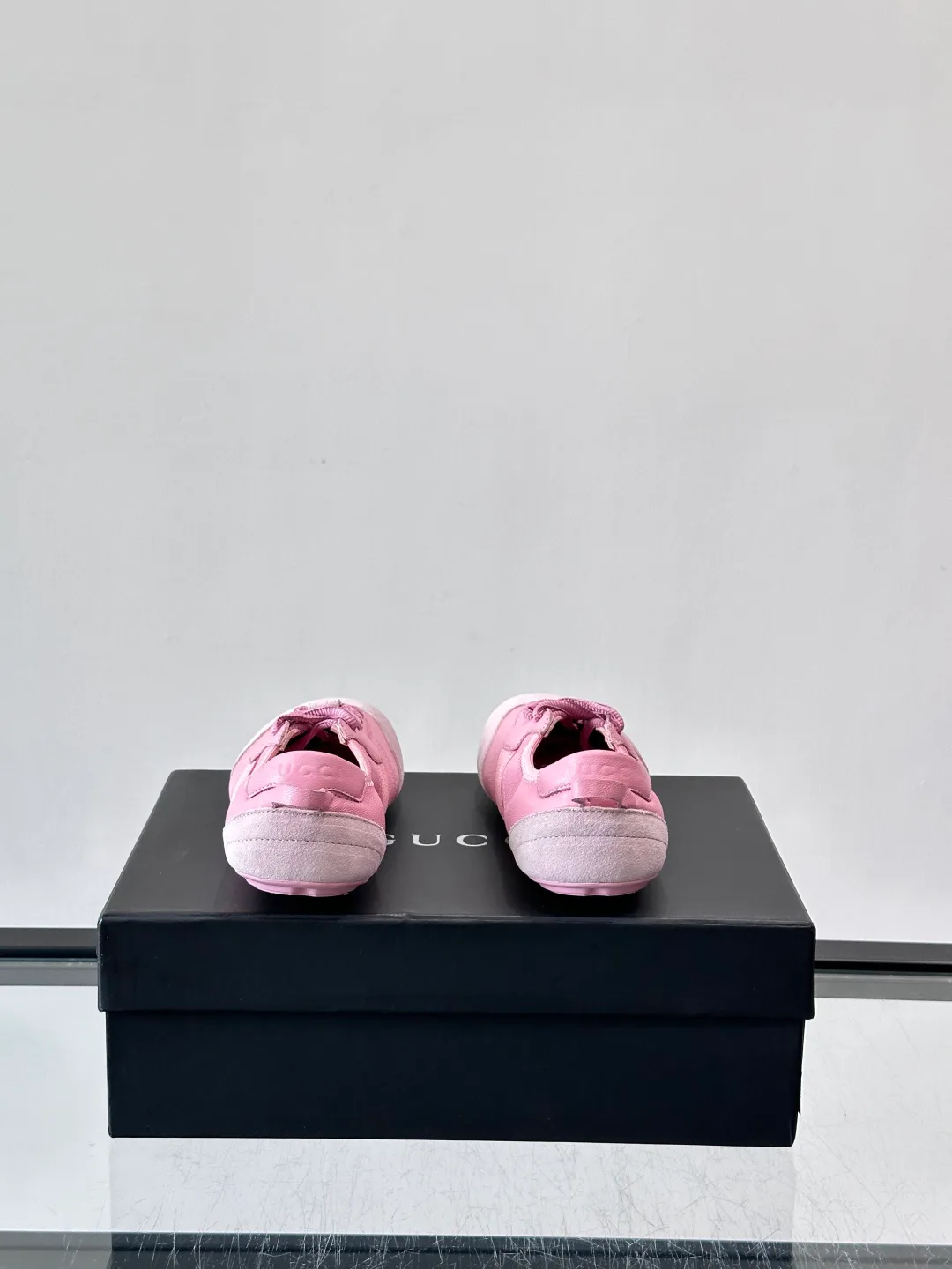 Women's Sneakers GUCCI 17689239