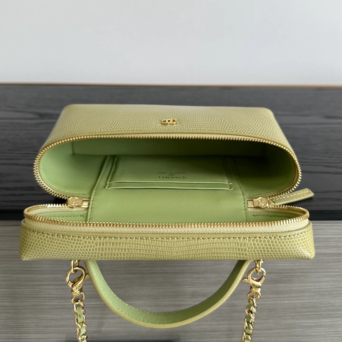 Women's Classic Handbags CHANEL 18338057