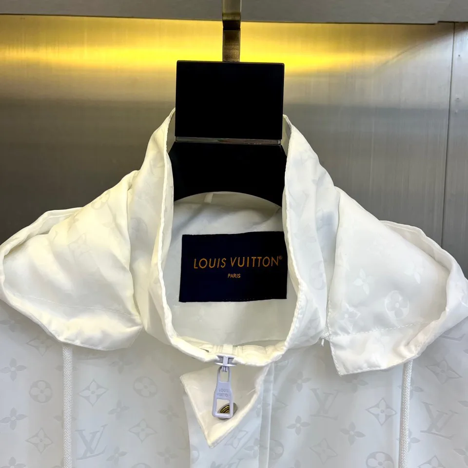 Men's Jackets And Down Jackets LOUIS VUITTON 18416805