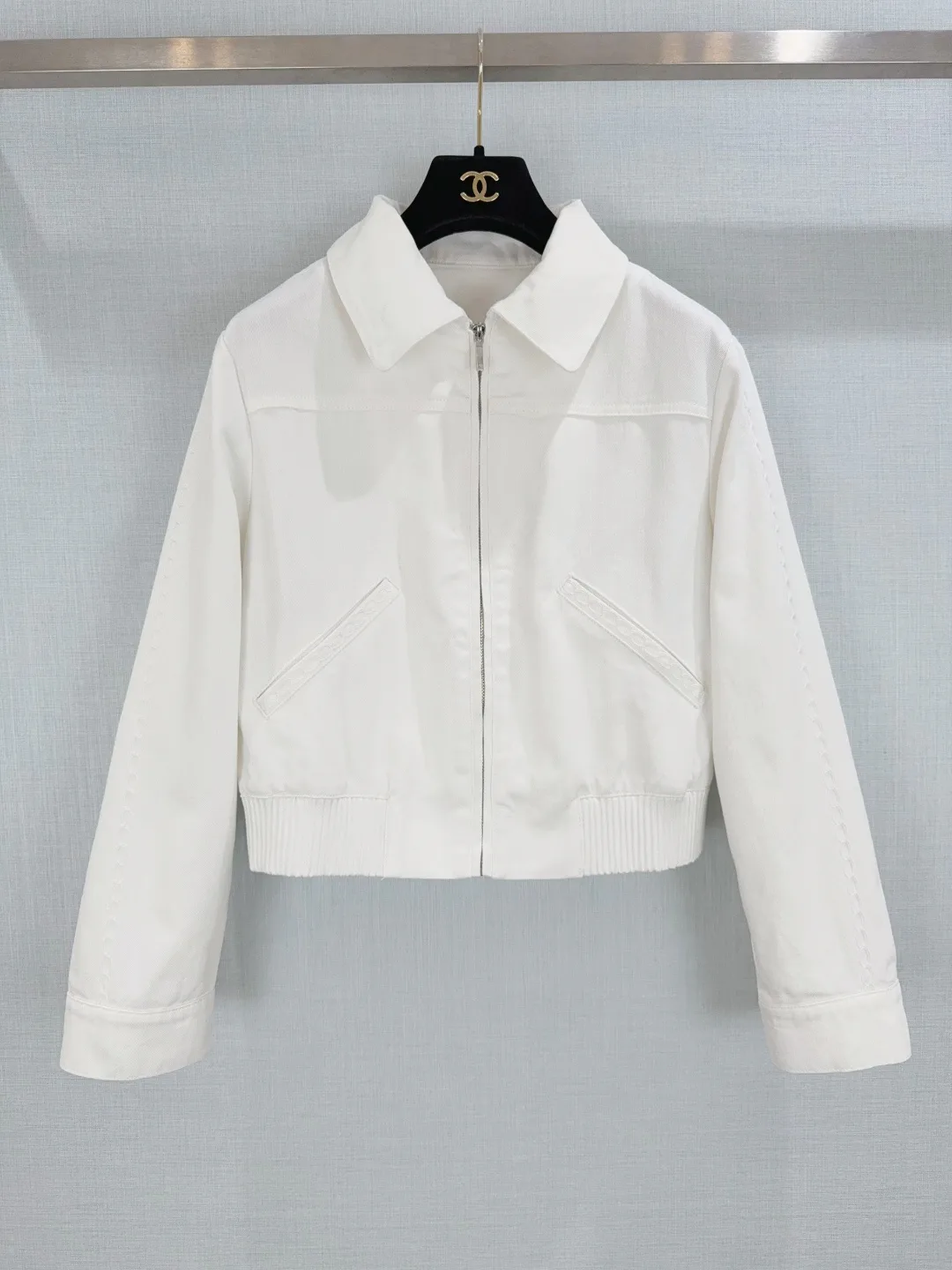 Women's Jackets And Down Jackets CHANEL 16887013