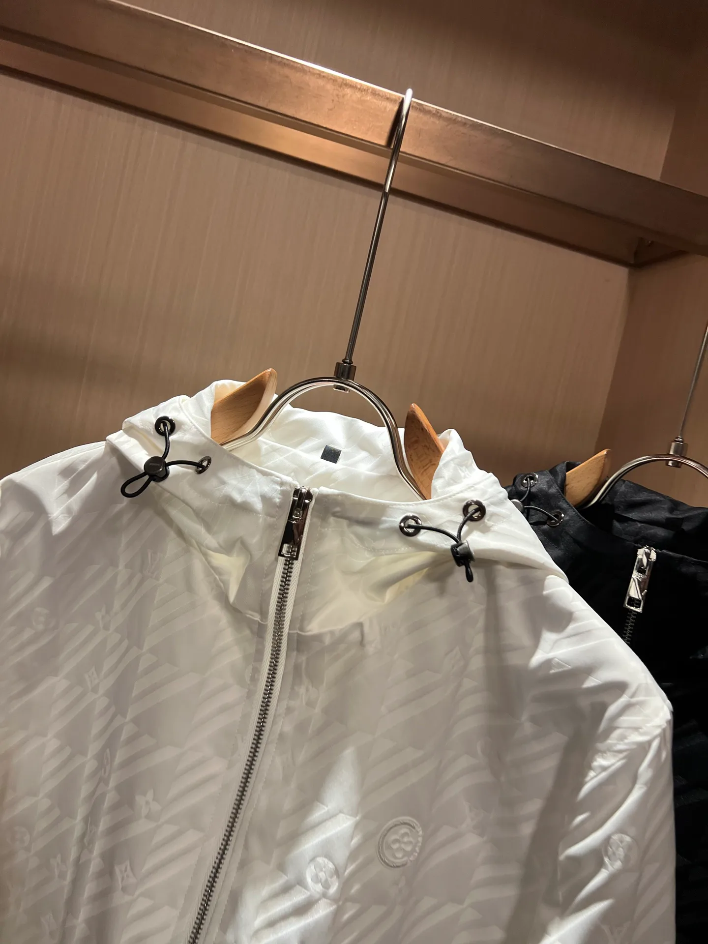 Куртки И Пуховики Мужские Louis Vuitton 18592743