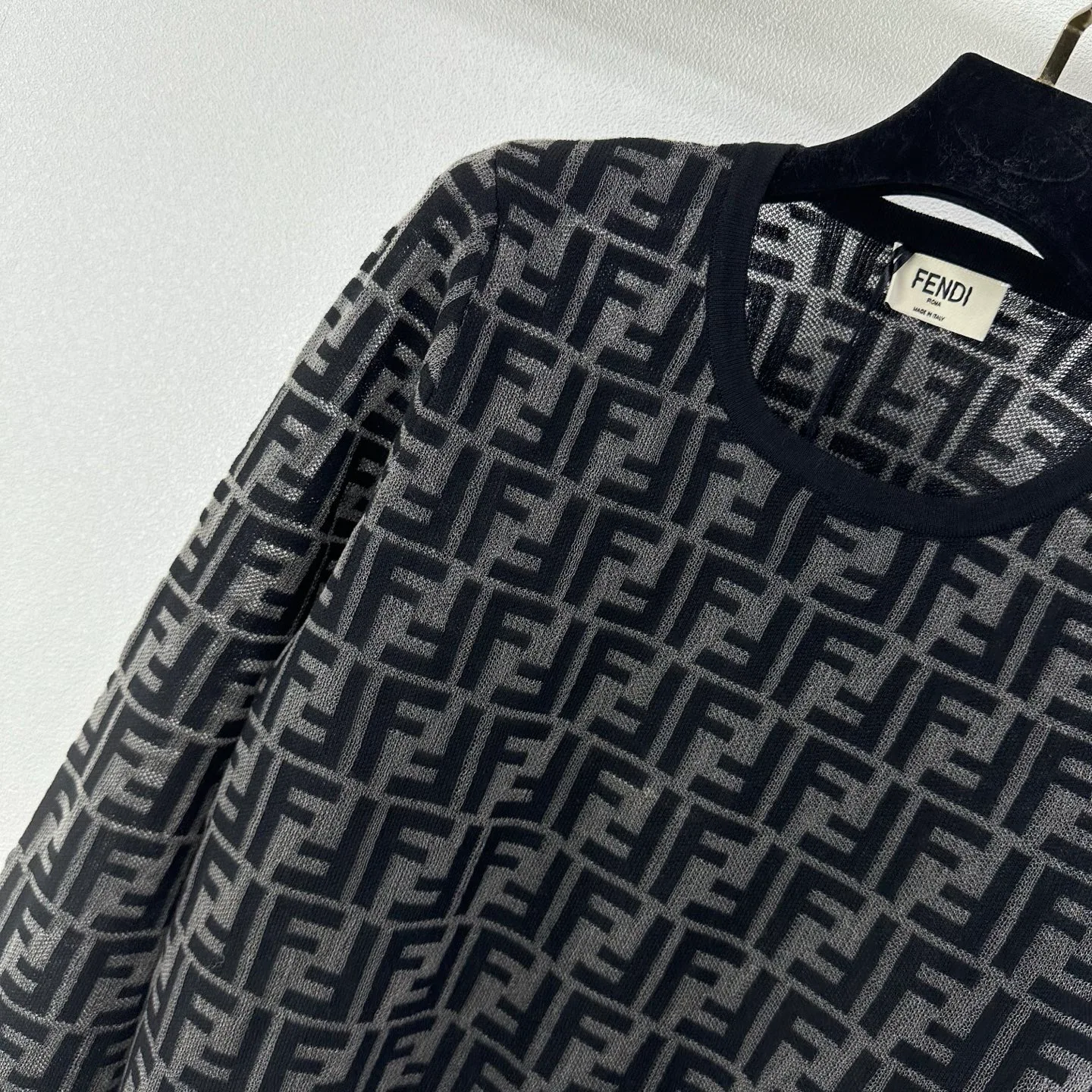 Джемперы И Свитеры Женские Fendi 18664966