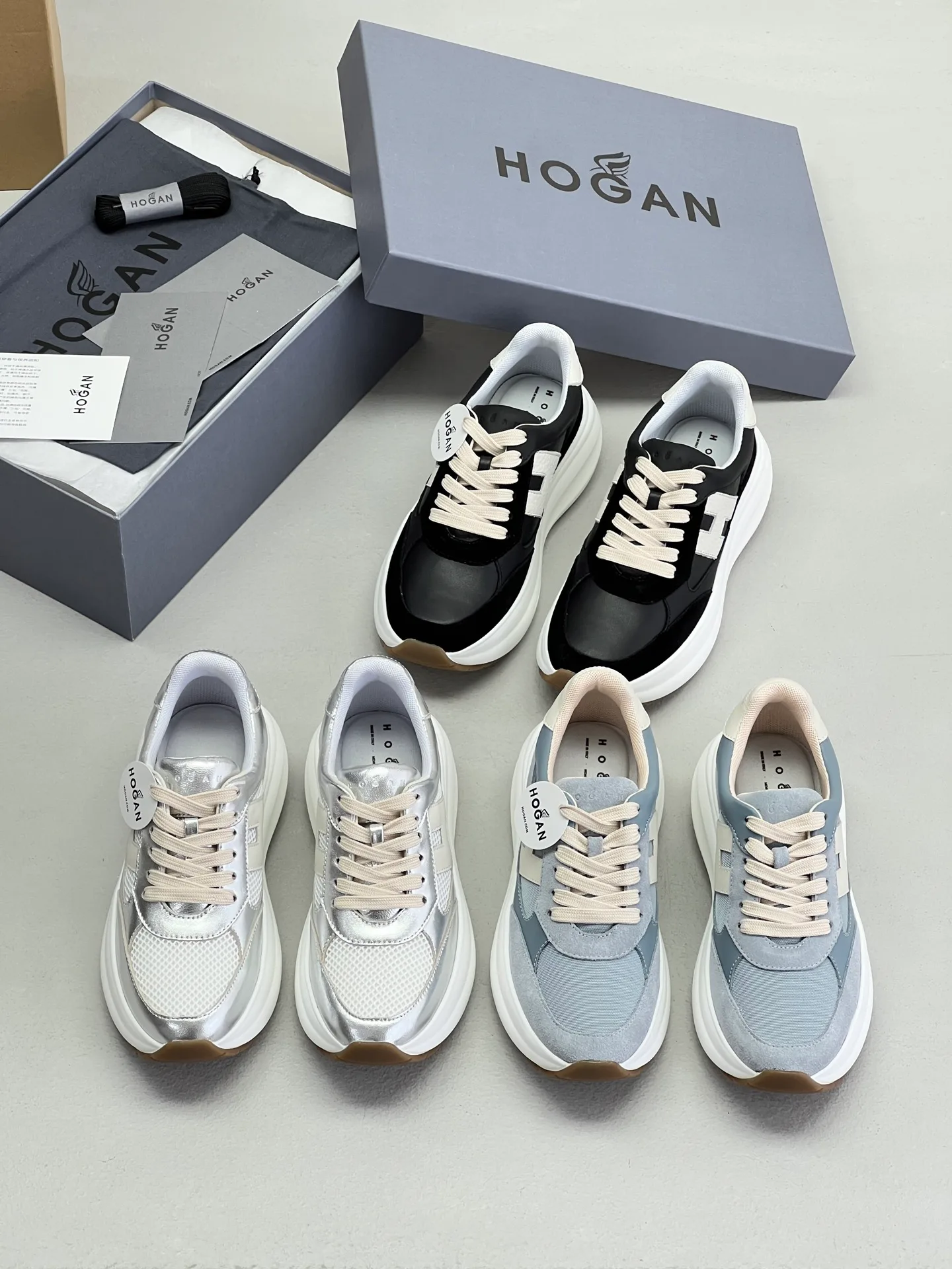 Women's Sneakers HOGAN 17435928
