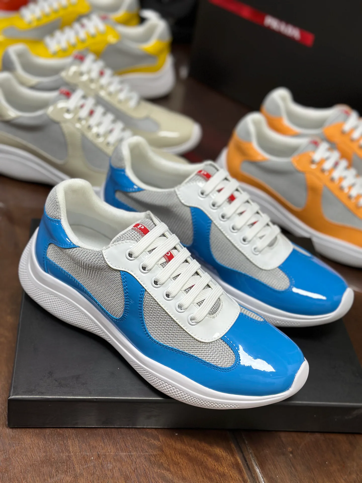 Men's Sneakers PRADA 18262252