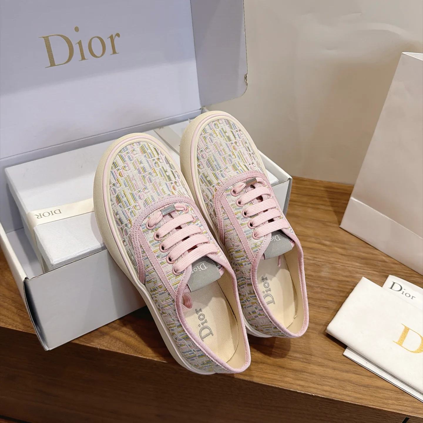 Women's Sneakers CHRISTIAN DIOR 18034451