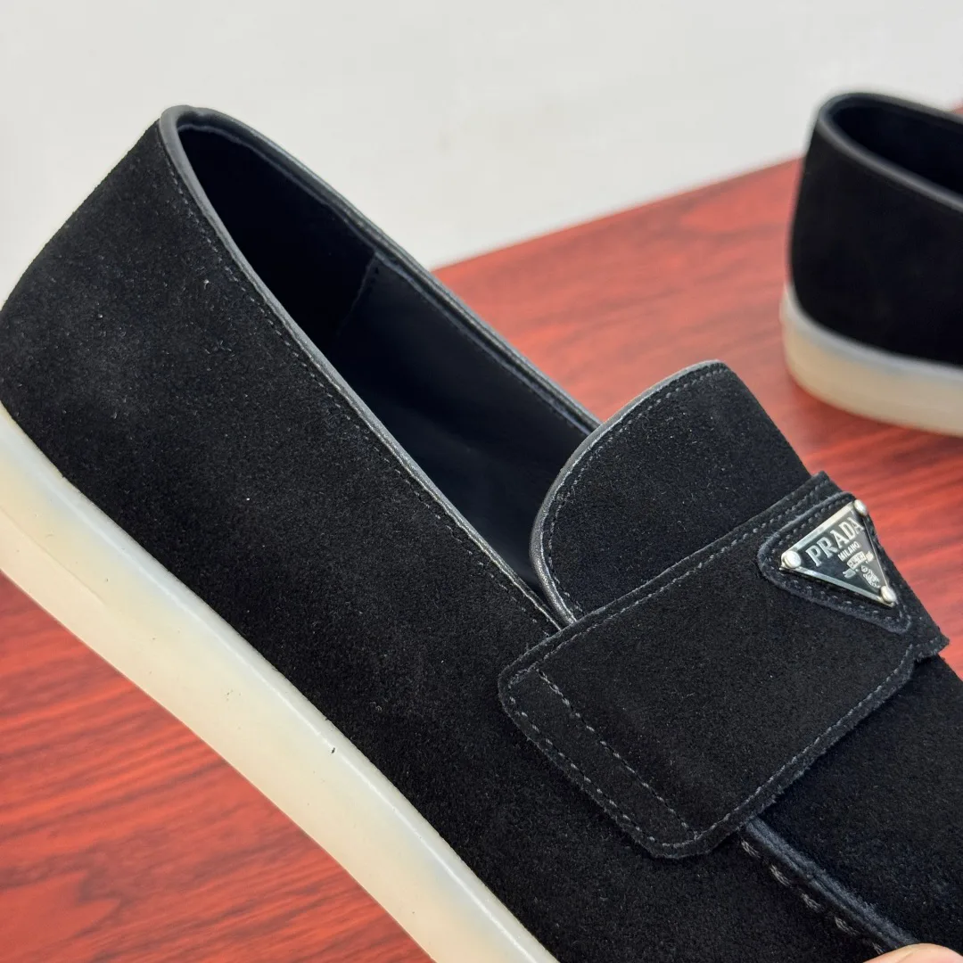 Men's Loafers And Dress Shoes PRADA 18100605