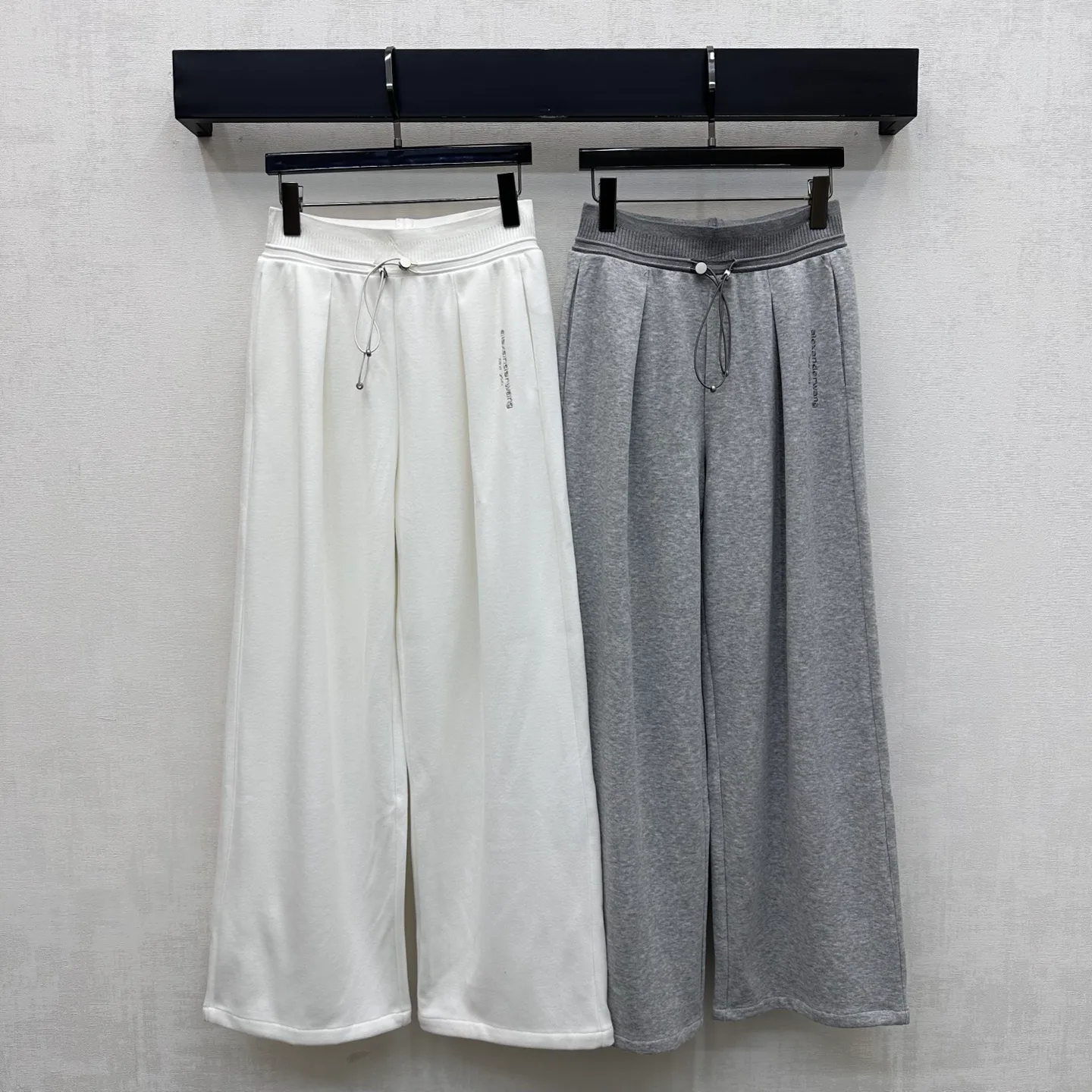 Women's Trousers ALEXANDER WANG 18038420