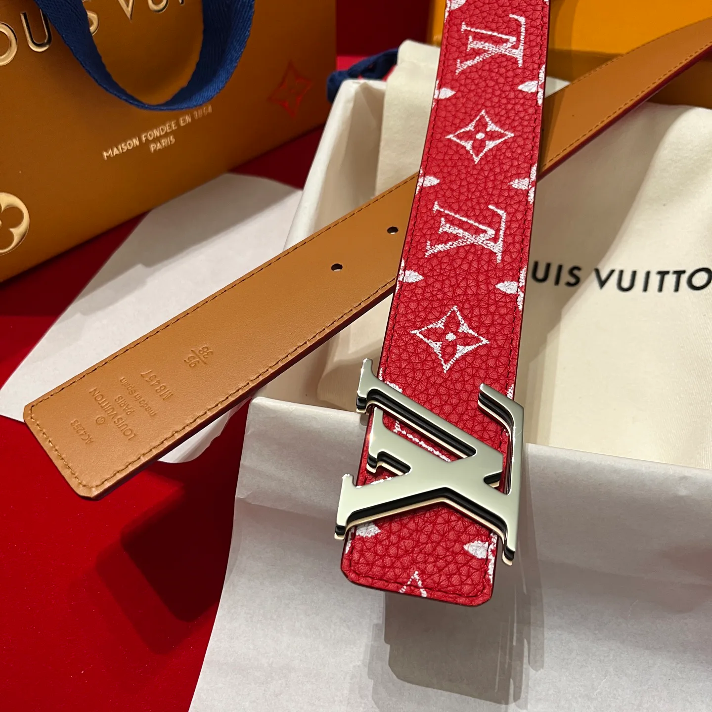 Belts LOUIS VUITTON 17645324