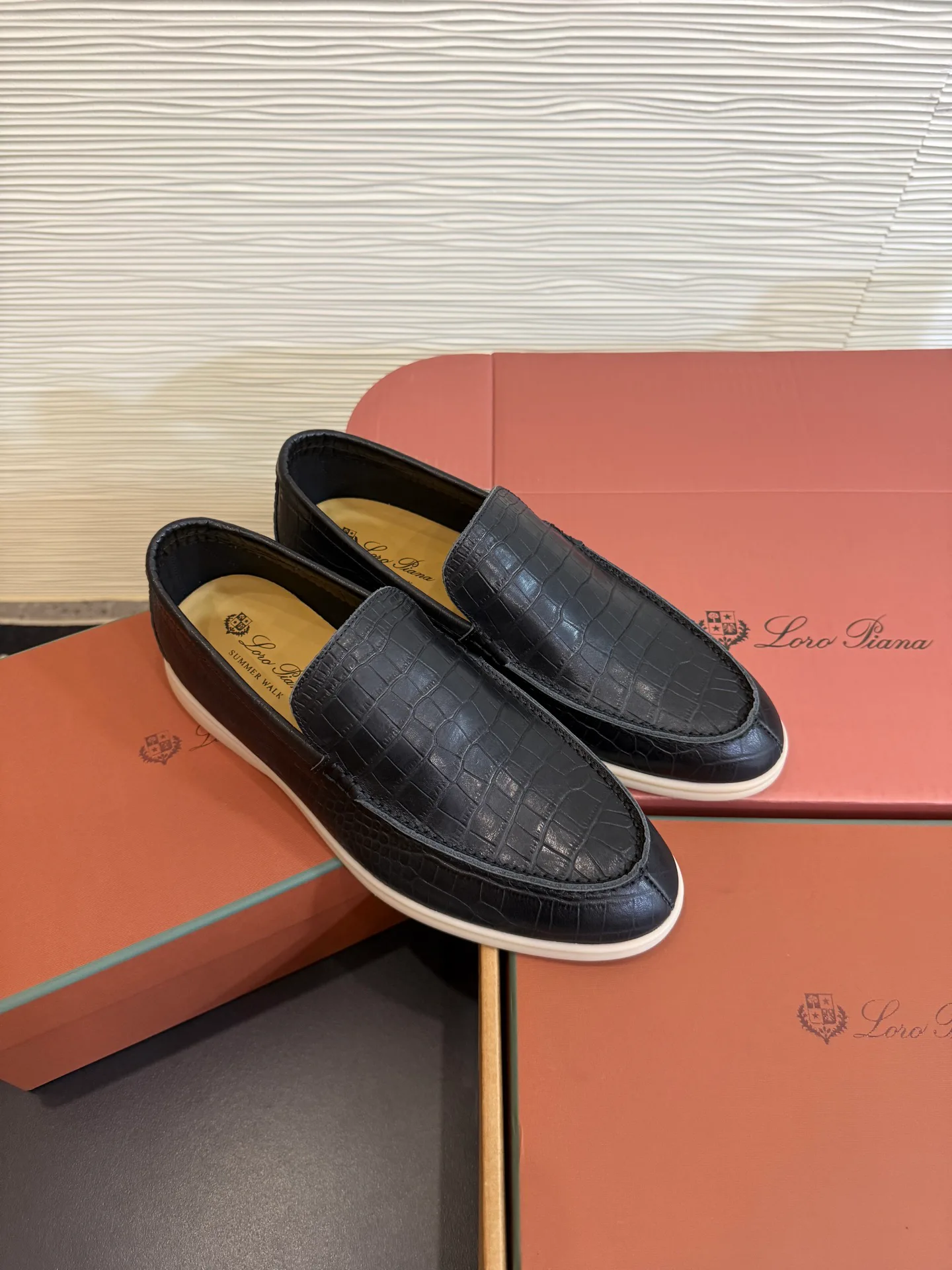 Women's Loafers And Moccasins LORO PIANA 19584100