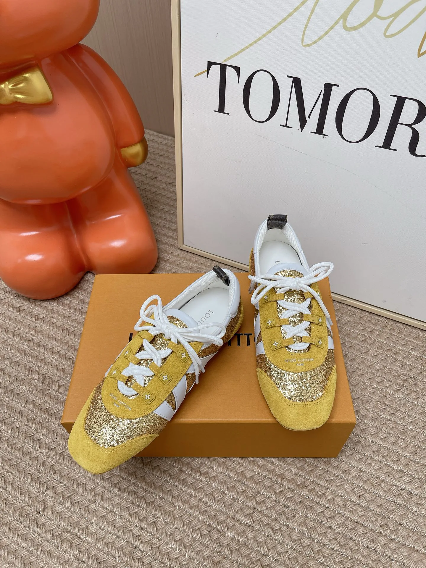Women's Sneakers LOUIS VUITTON 17449402